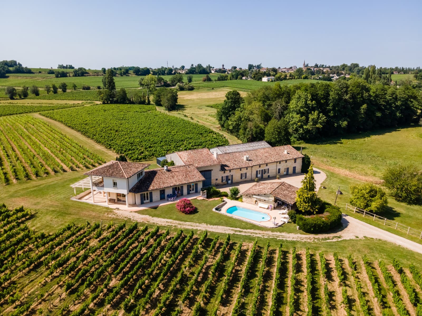 Castle 200 Sqm 5 Bedrooms 3