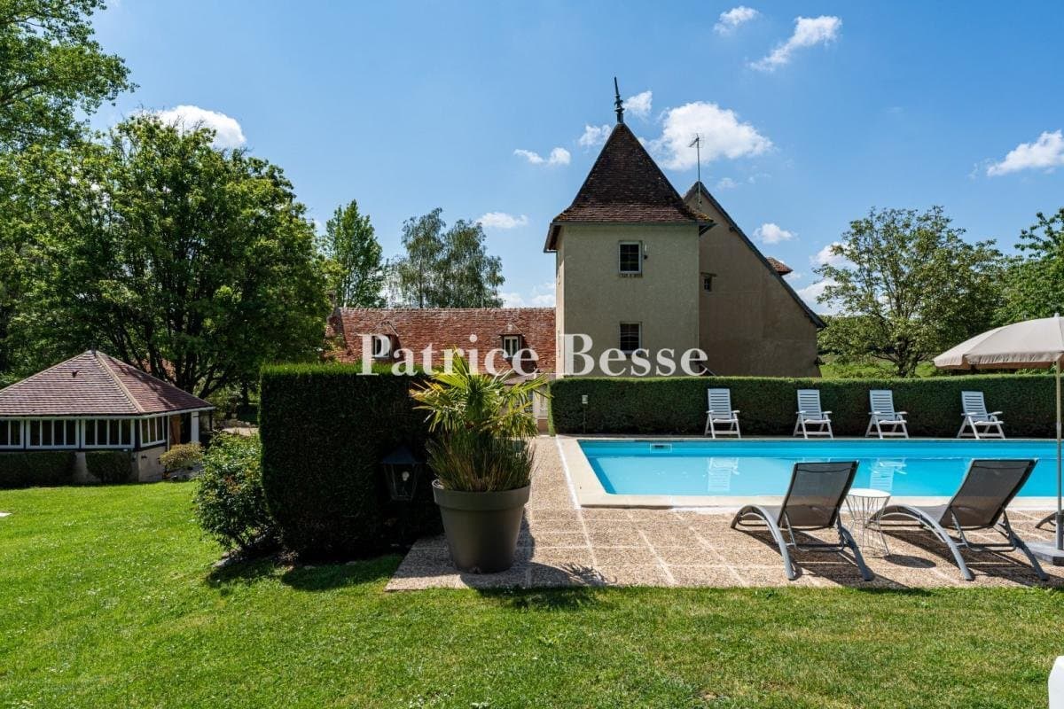 Renovated 16th Century Manor With Heated Pool And Garden 5