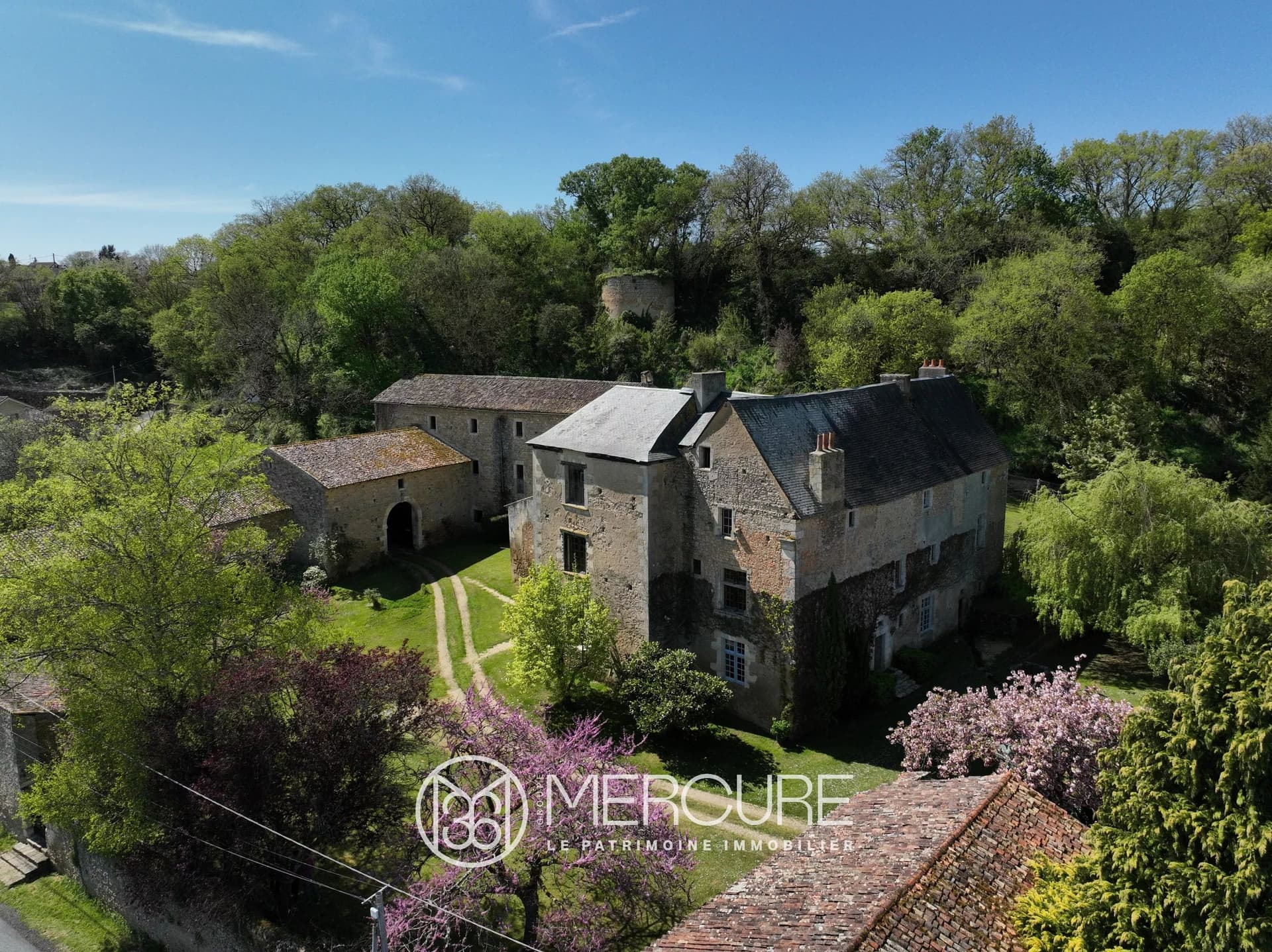 Historic 15th-16th Century Château With Extensive Outbuildings — Château for sale in Nouvelle-Aquitaine, France