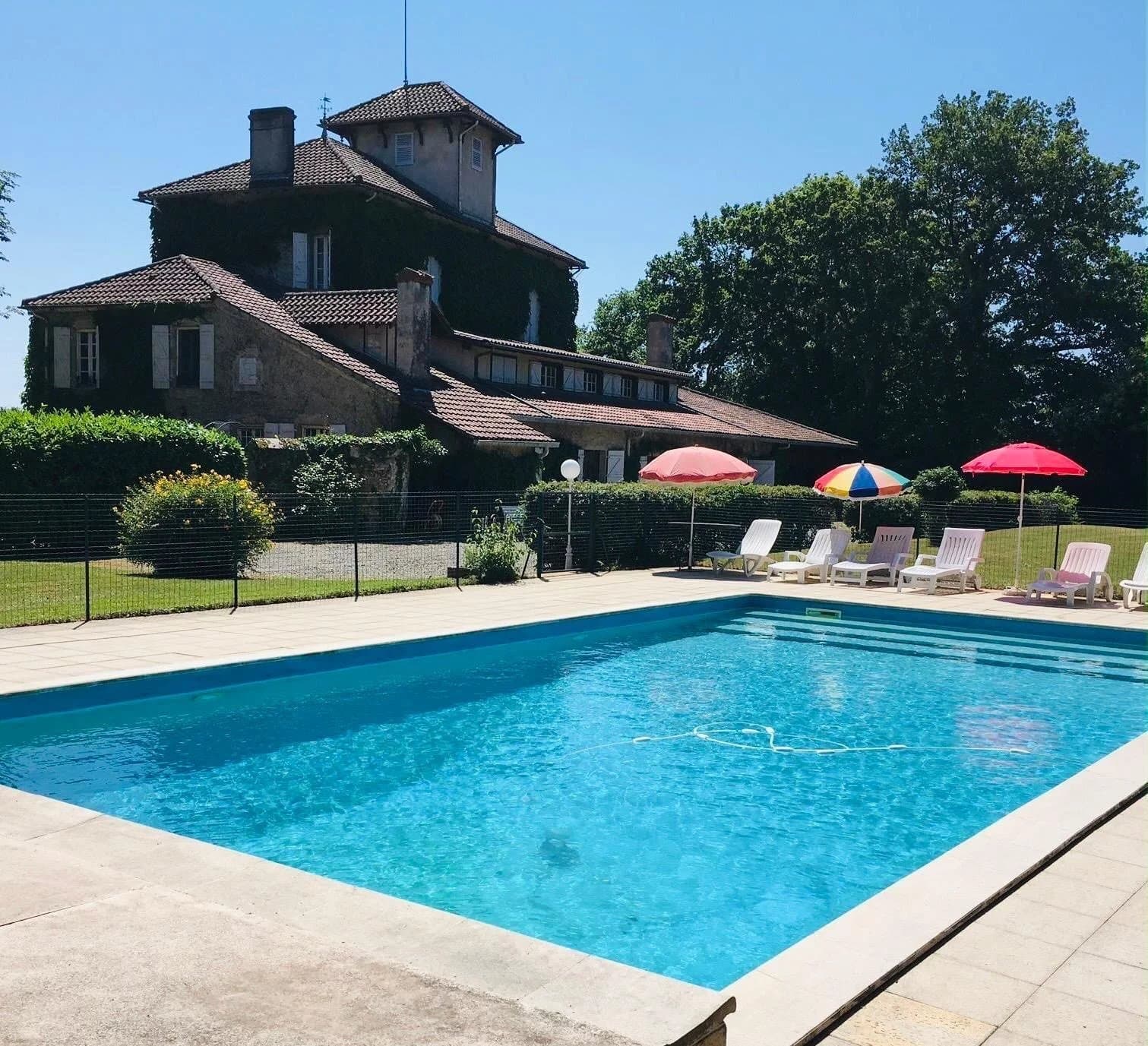 Charming Estate With Guest House And Swimming Pool In Gers 2
