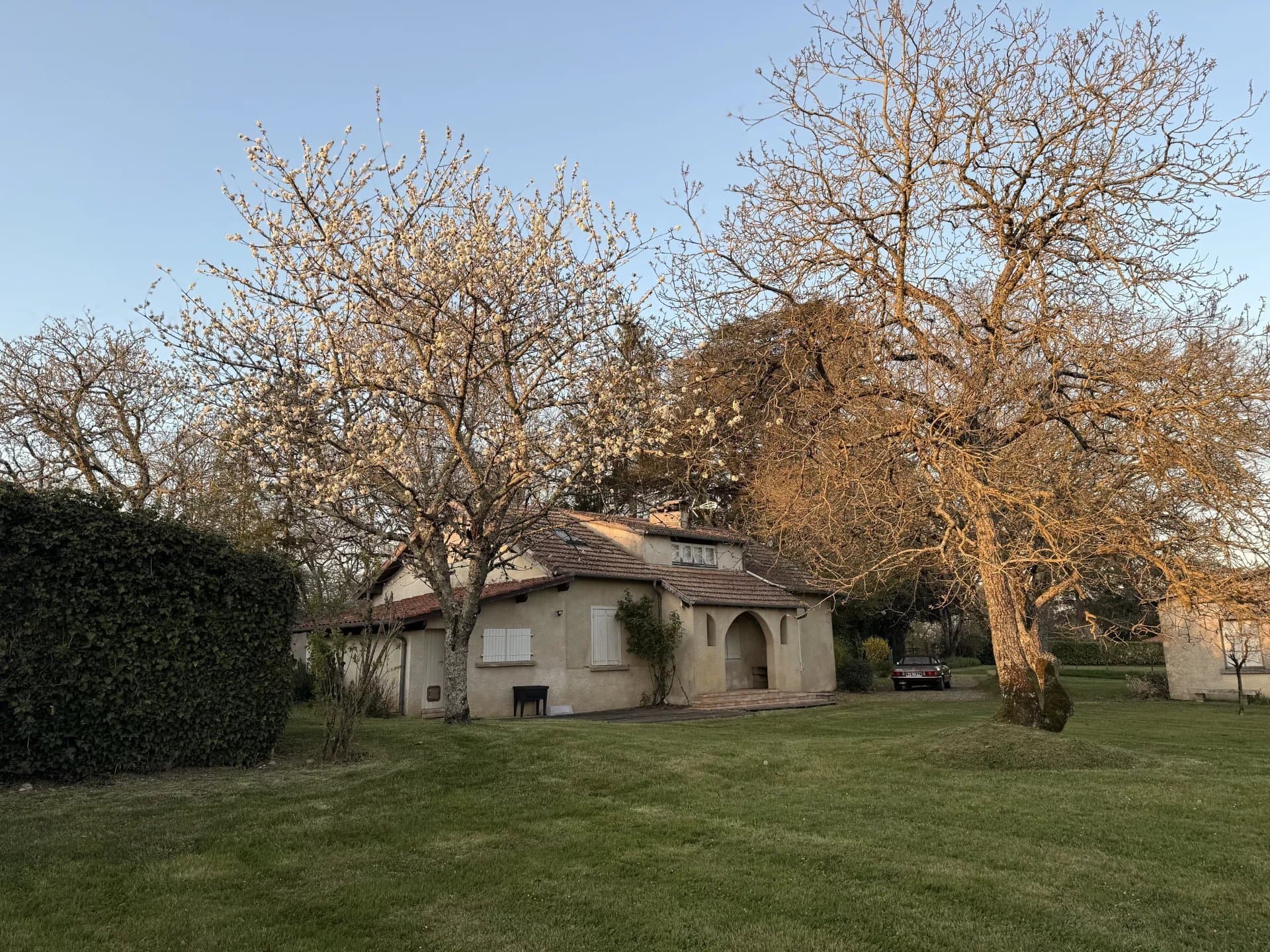 Charming Estate With Guest House And Swimming Pool In Gers 4