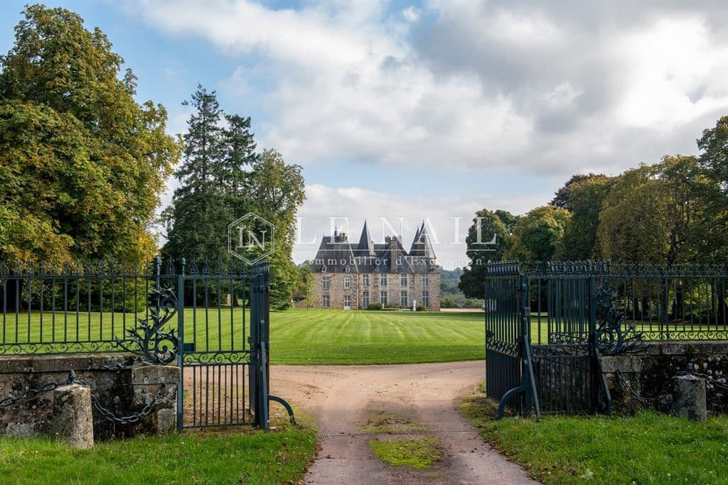 Historic Château with Extensive Estate and Outbuildings 2