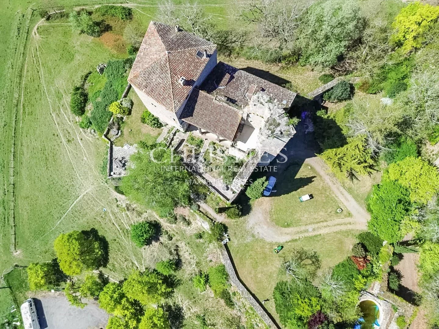 Historic Château with Expansive Grounds and Stunning Views 2