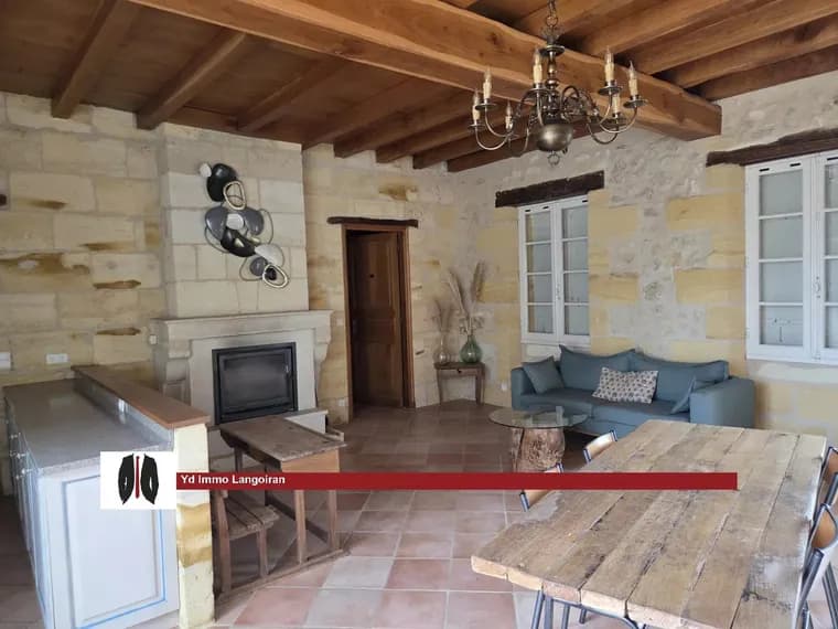 Elegant Bordeaux-Style Château With 7 Bedrooms And Event Potential 5