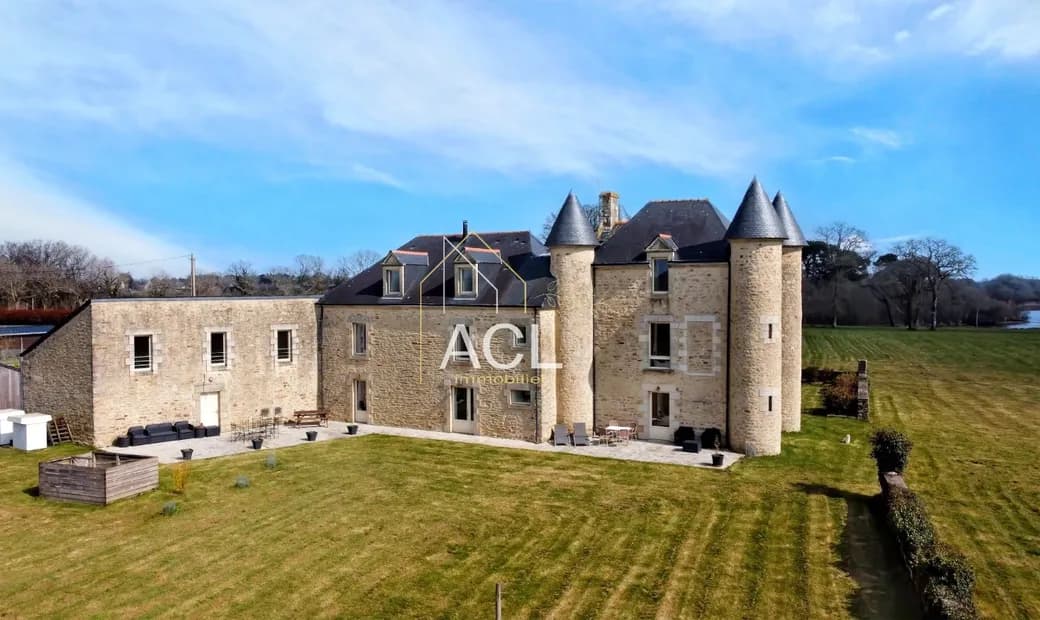 Majestic 17th Century Castle With Breathtaking Lake Views 2