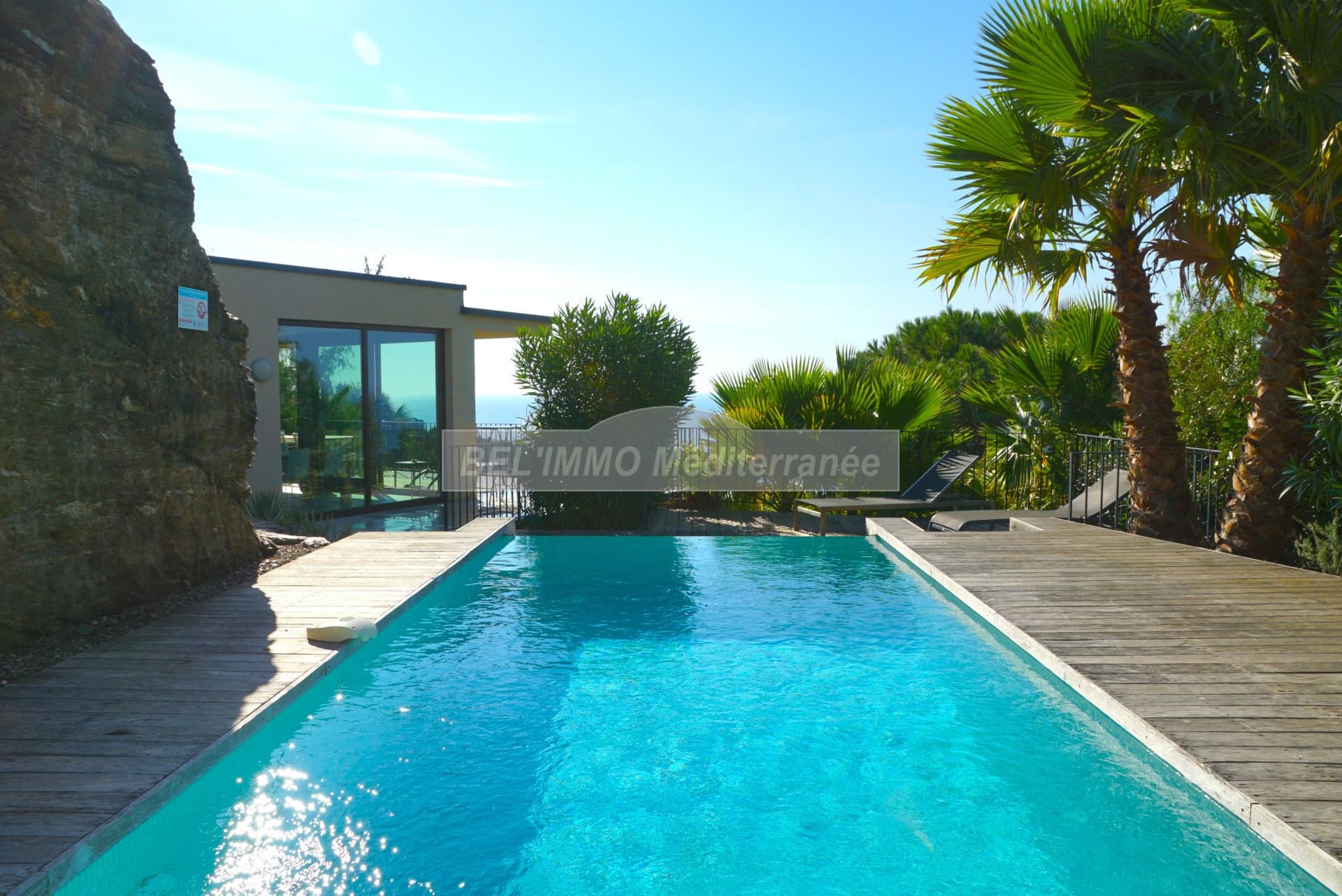 Stunning Property With 3 Suites And Private Pools Overlooking The Sea 3