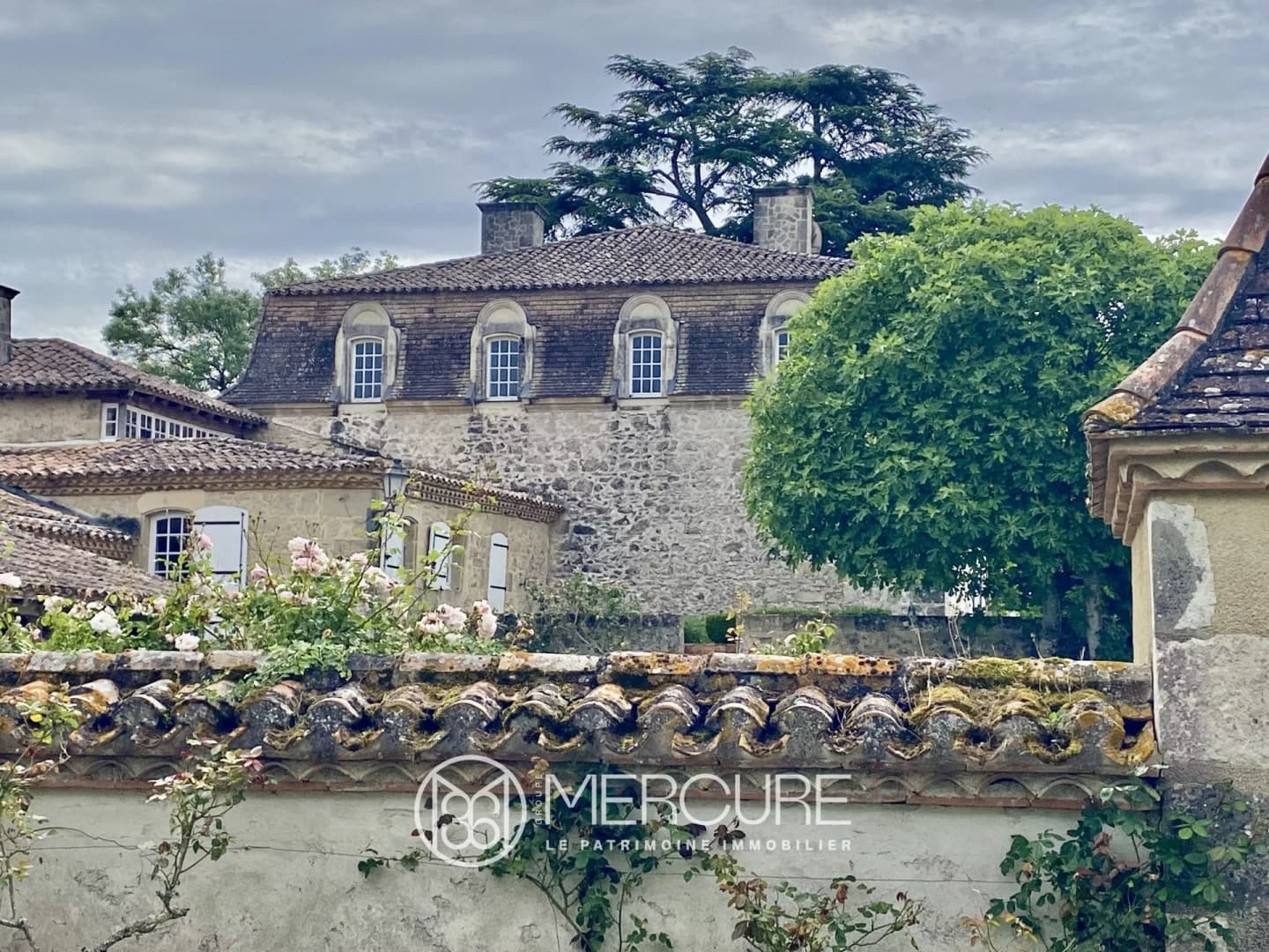 Exclusive 17th Century Manor House With Guest House And Tennis Court 2
