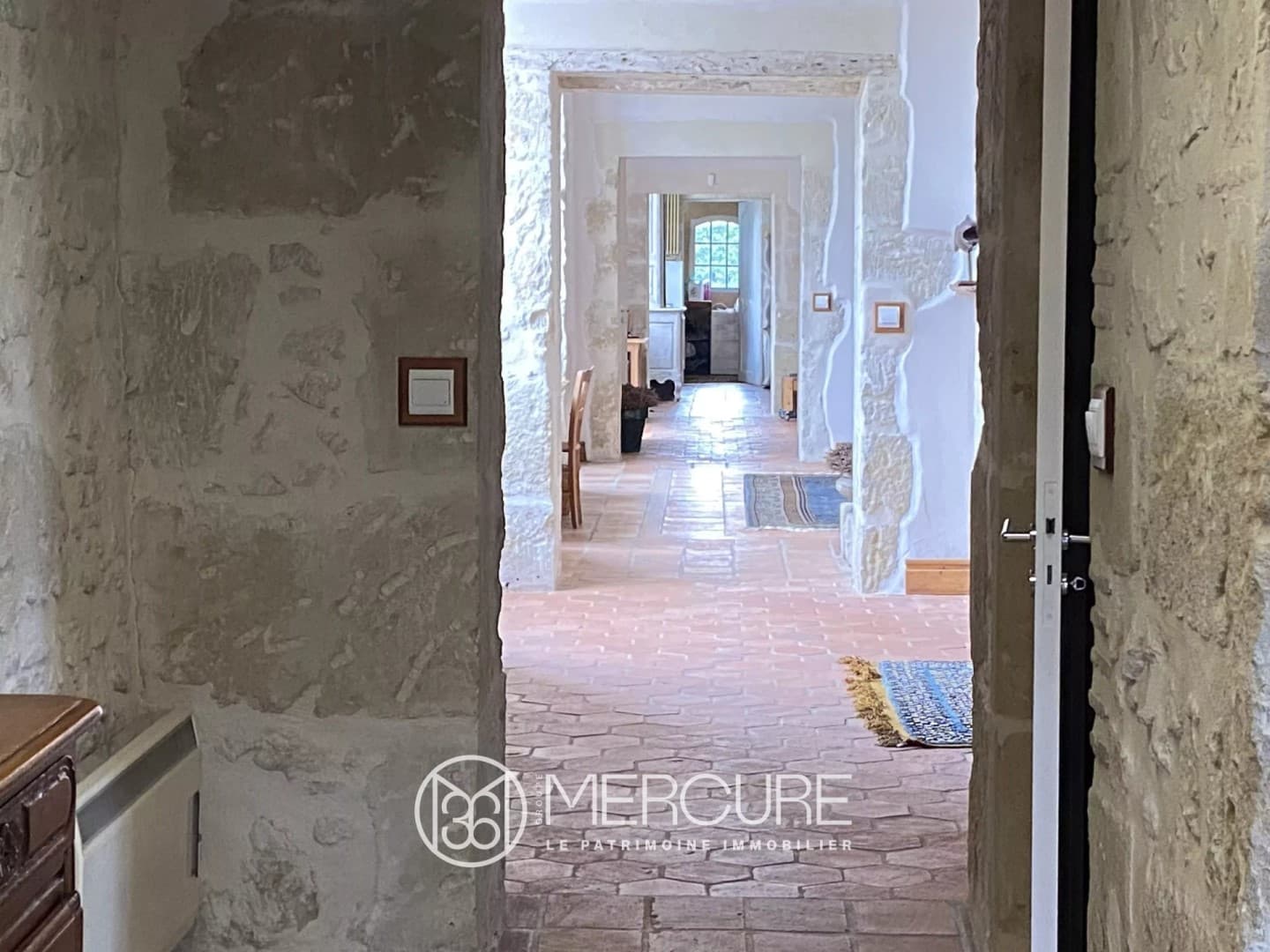 Exclusive 17th Century Manor House With Guest House And Tennis Court 4