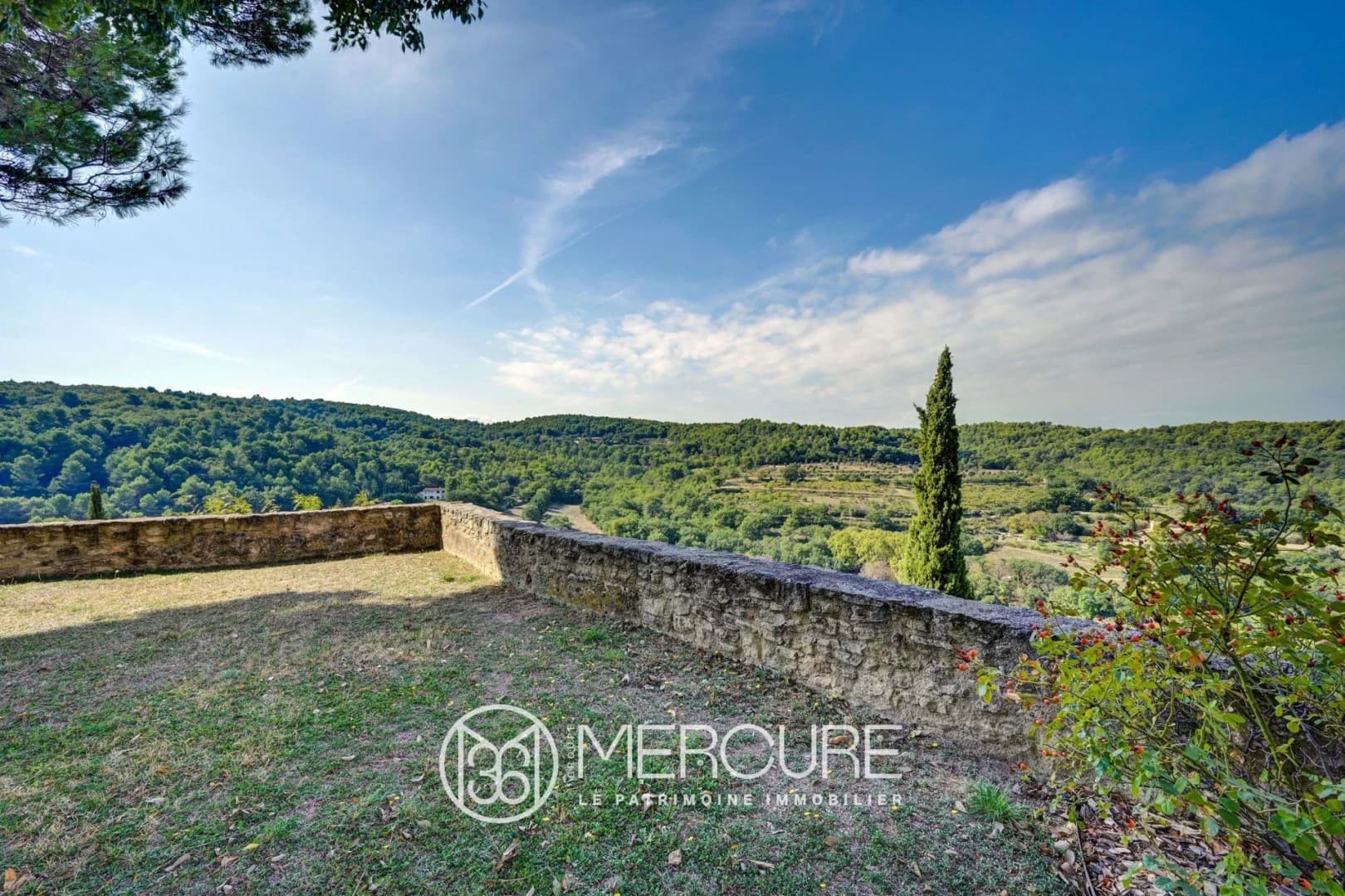 Château in Idyllic Setting Near Luberon 3