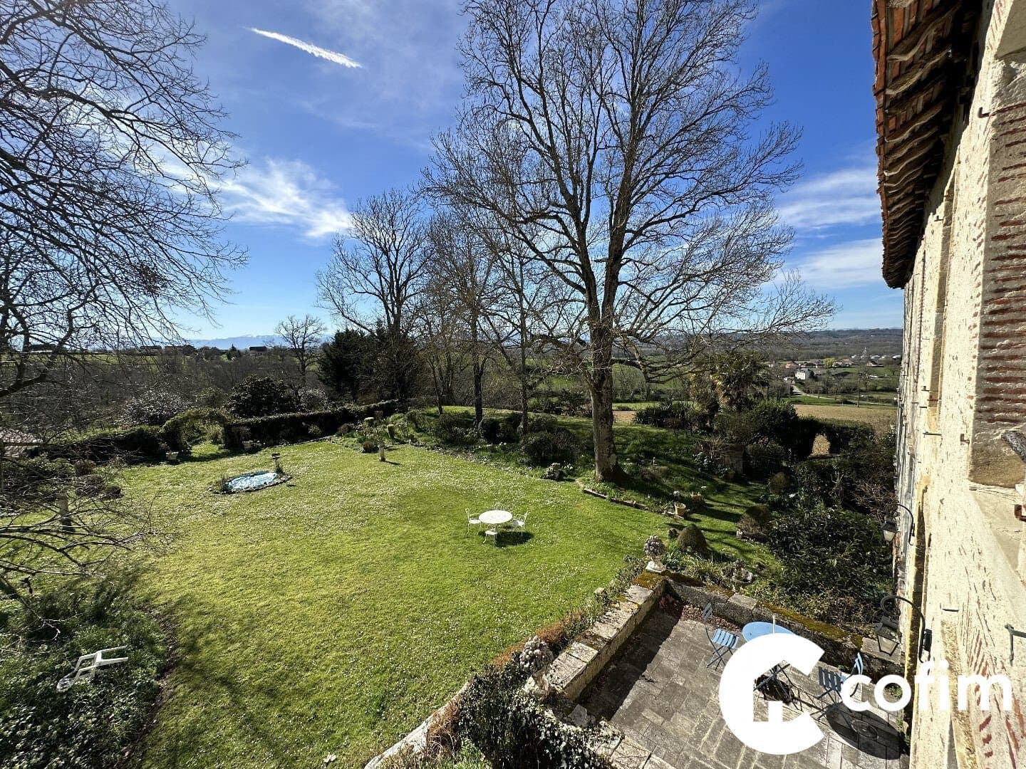 16th Century Castle With Panoramic Views And Ornamental Garden 4