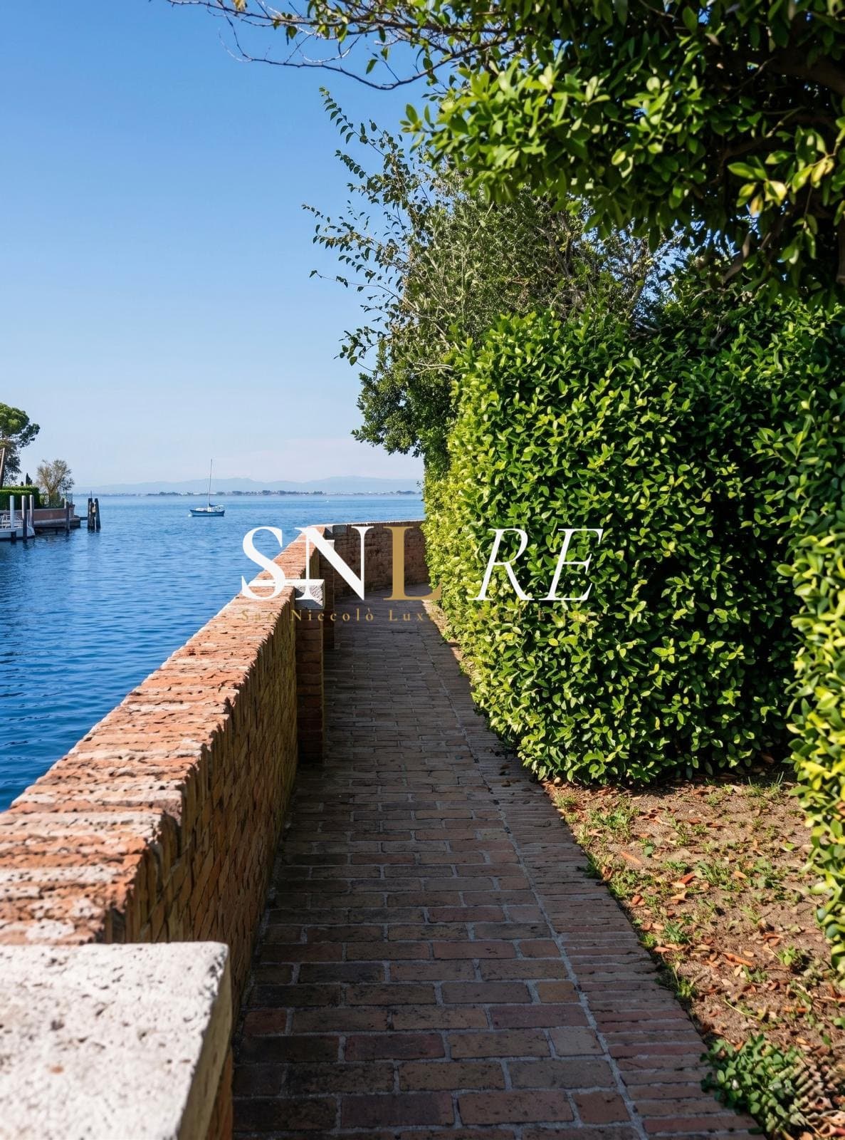 Historic Fortified Octagon Island In The Venice Lagoon 5