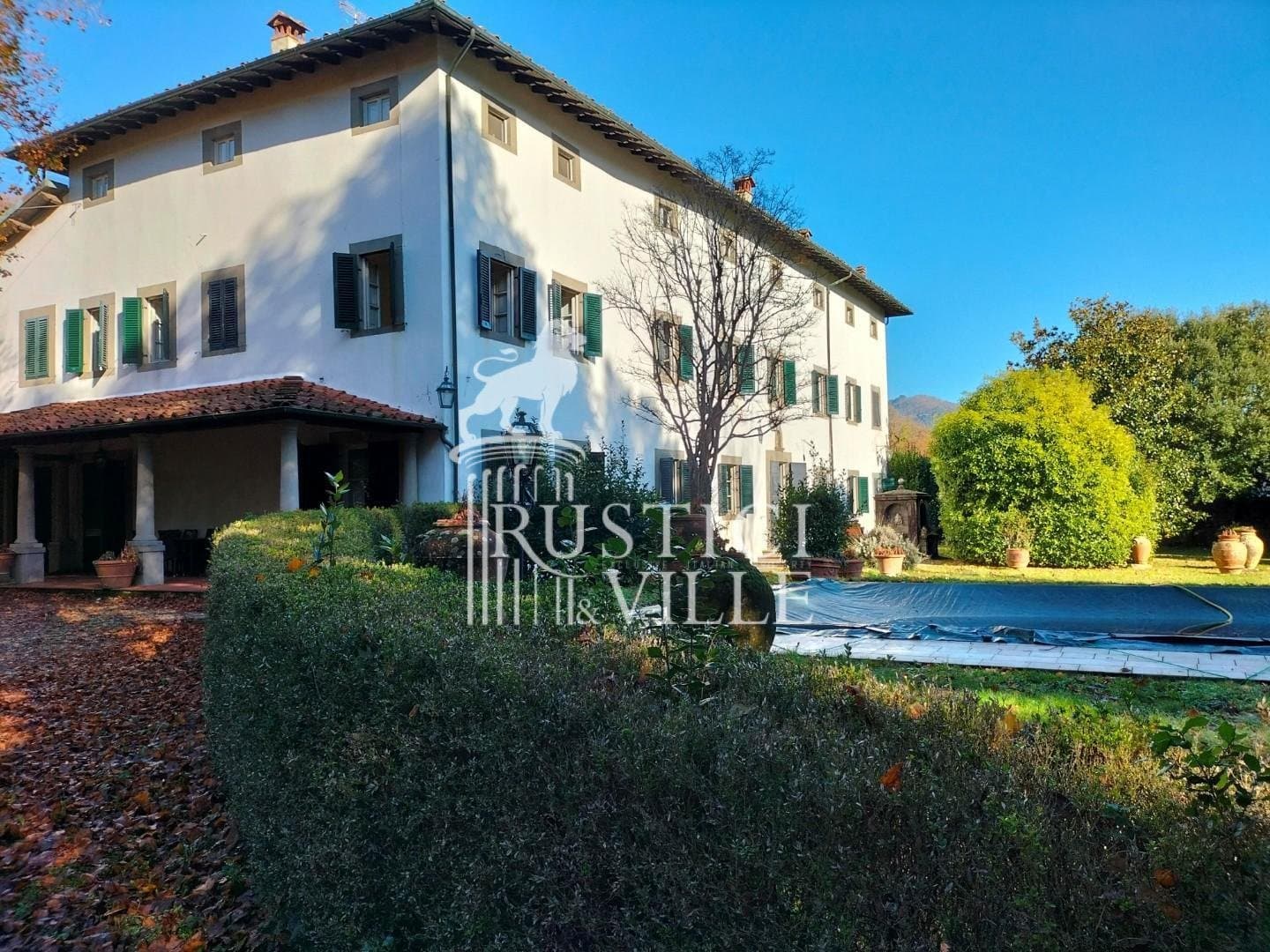 Majestic Villa With Panoramic Views And Swimming Pool 3