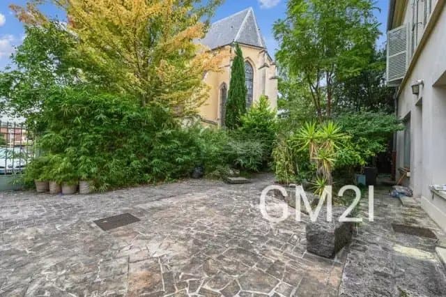 Charming 18th Century Presbytery With Garden And Studios 2