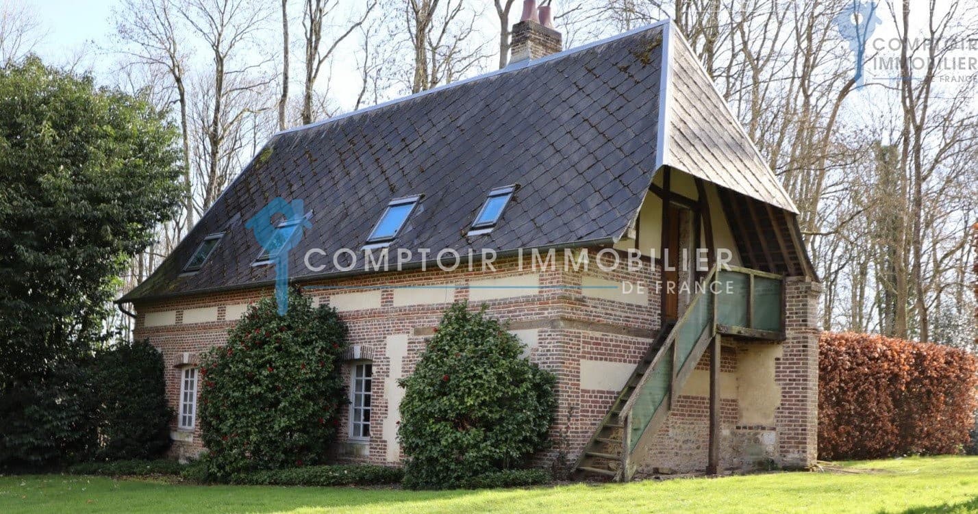 Magnificent 15th Century Château With Indoor Pool And 20 Bedrooms 3