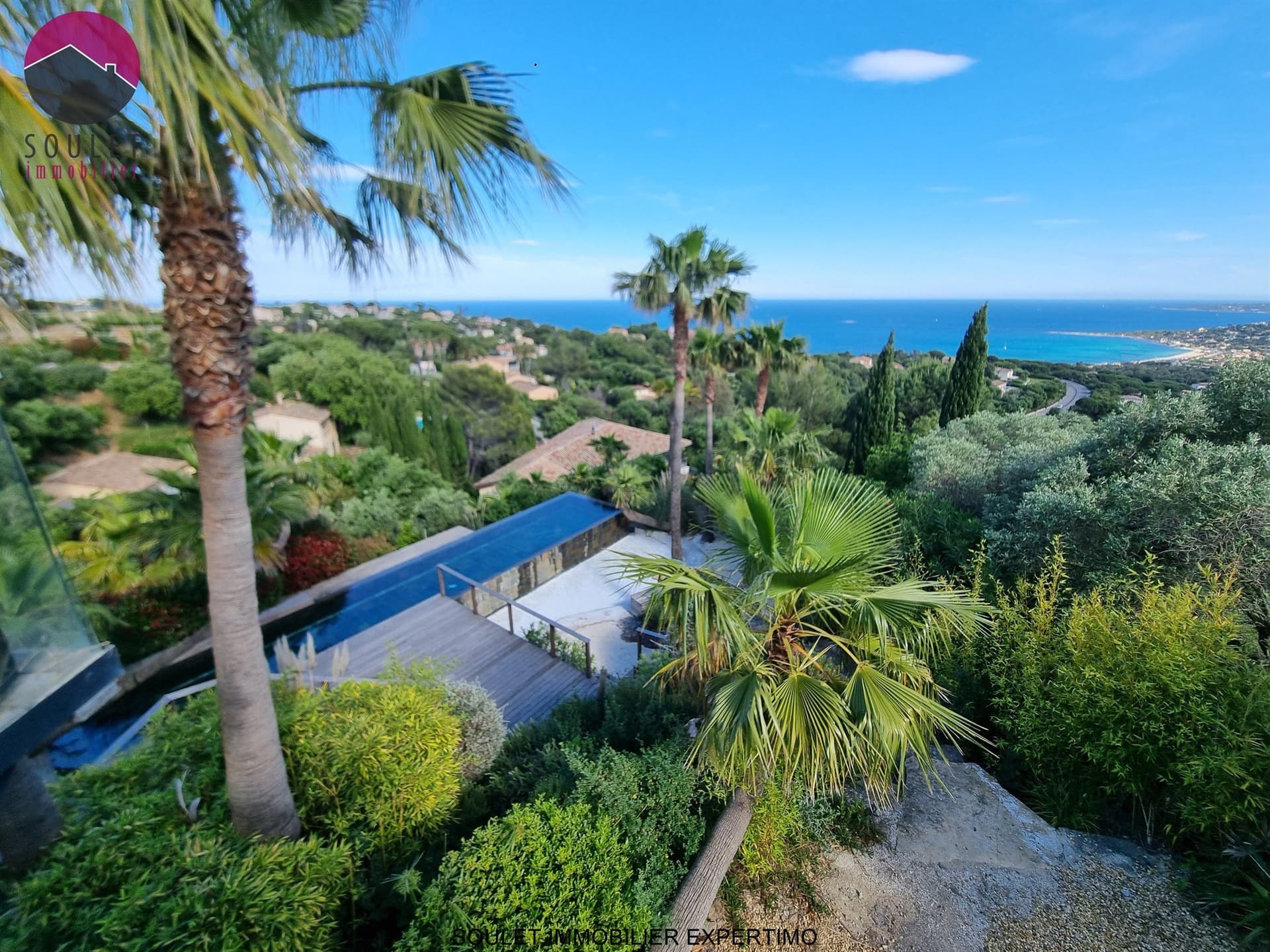 Exclusive Estate with 2 Villas and Panoramic Sea Views 3