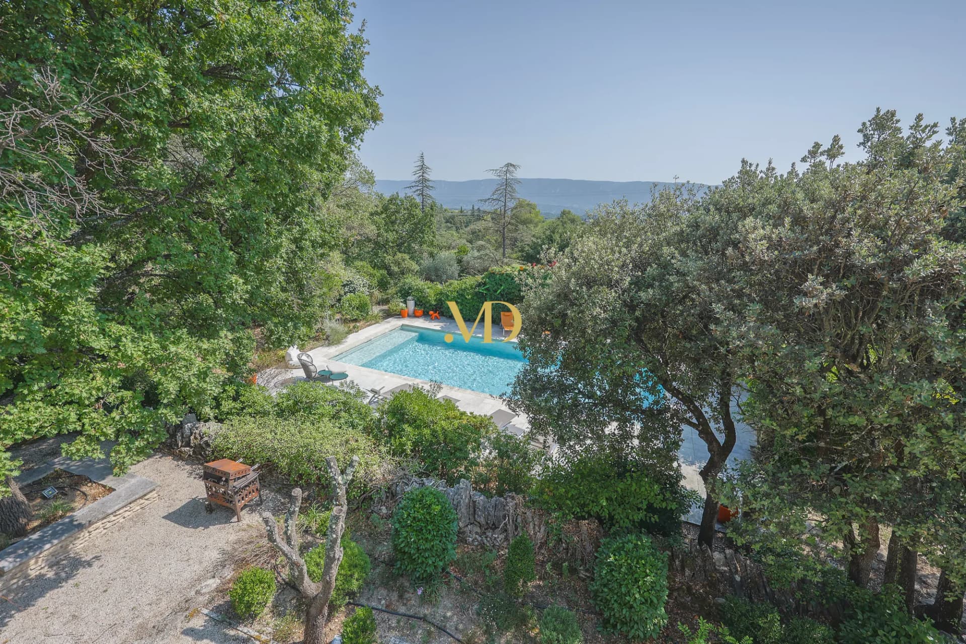 Elegant Provençal Property With Heated Pool And Panoramic Views 5