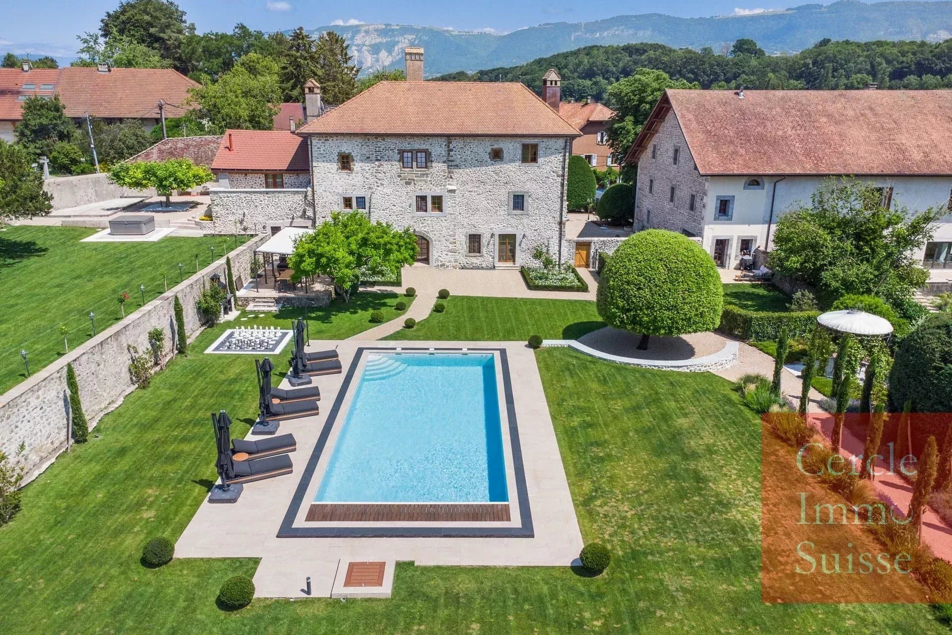 Exceptional 16th Century Château With Luxury Amenities Near Geneva 5