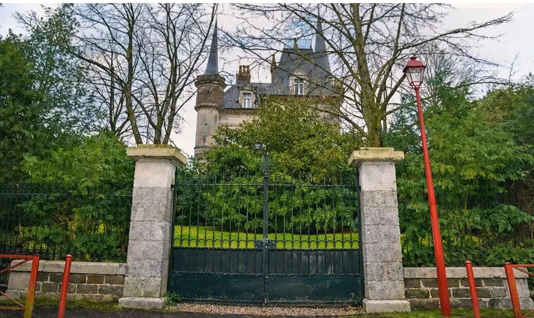 Charming 19th Century Villa With 8 Bedrooms, 2 Cottages, Pool And Tennis Court 3