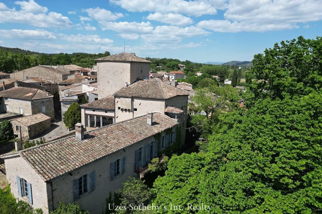 Enchanting Medieval Castle with Pool and Lush Gardens 2