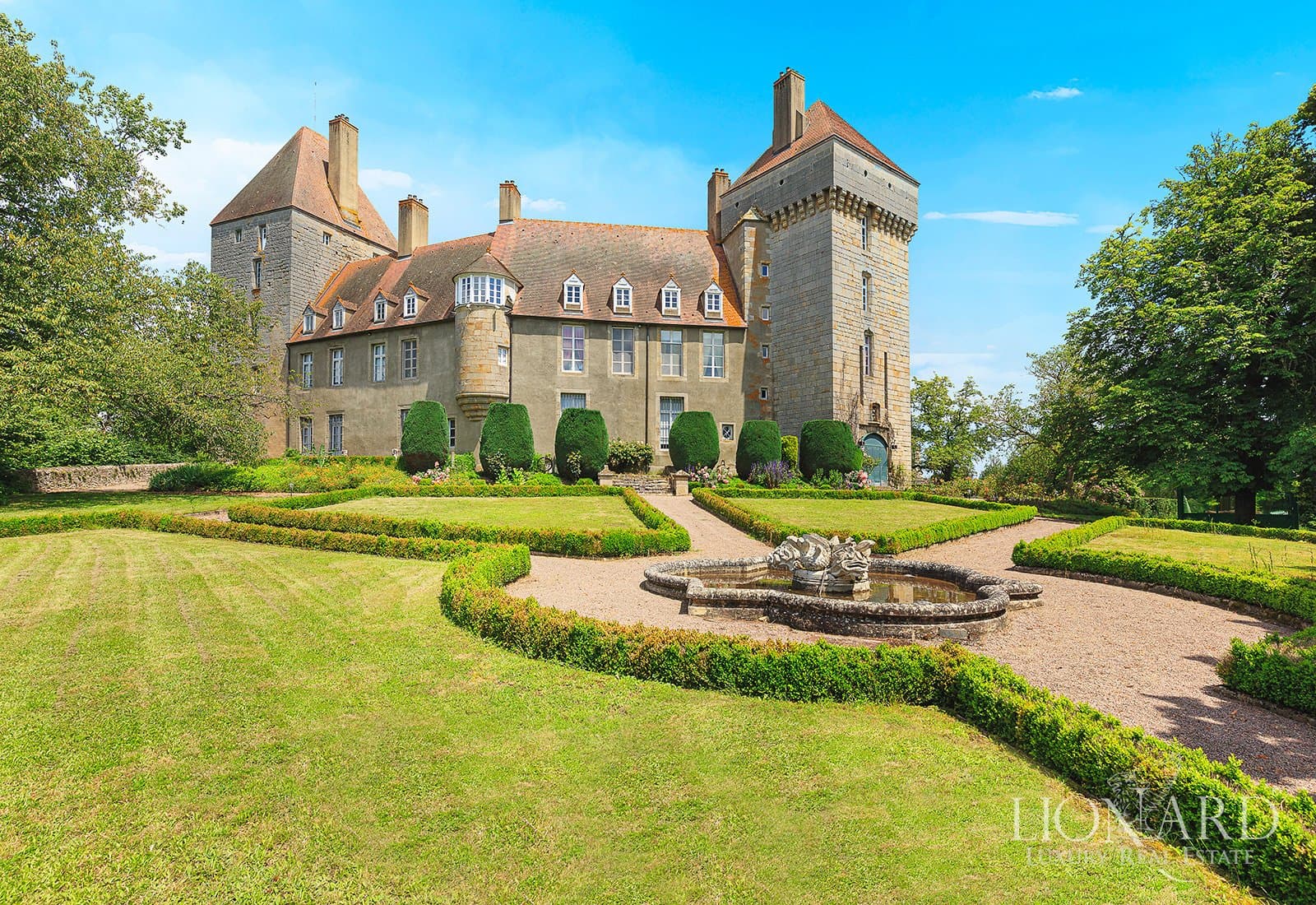 Majestic 11th Century Castle With Guest House And Stables 3