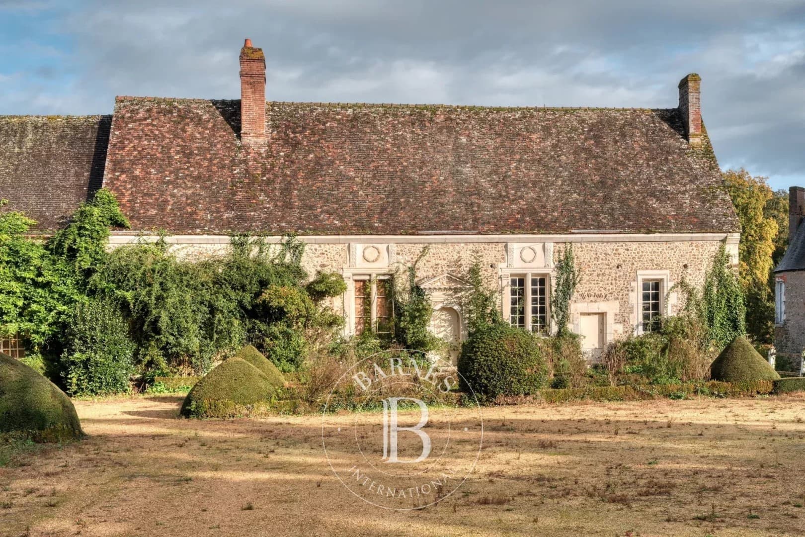 Historic Château With Extensive Estate And Renovation Potential 2