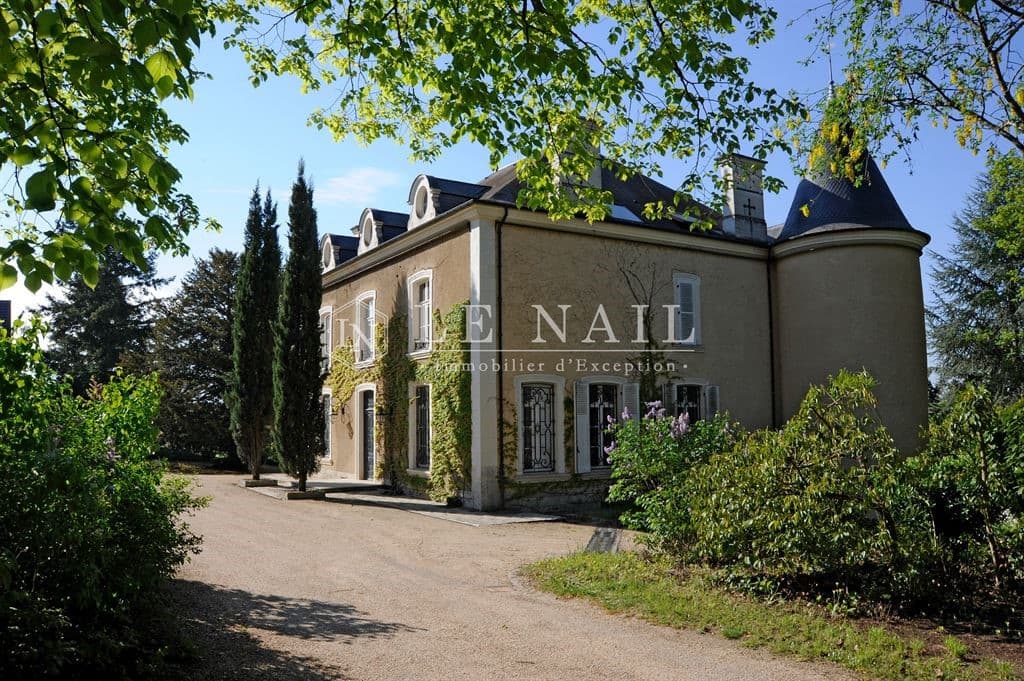 Château Overlooking Cher Valley With Swimming Pool And Reception Hall 3