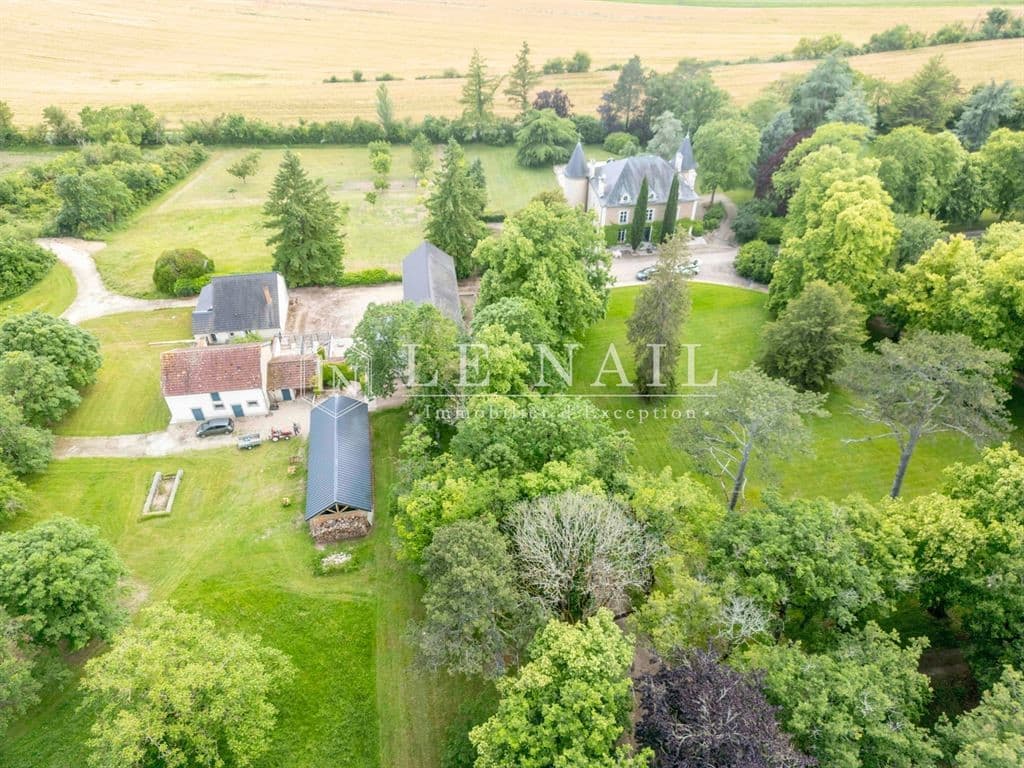 Château Overlooking Cher Valley With Swimming Pool And Reception Hall 5