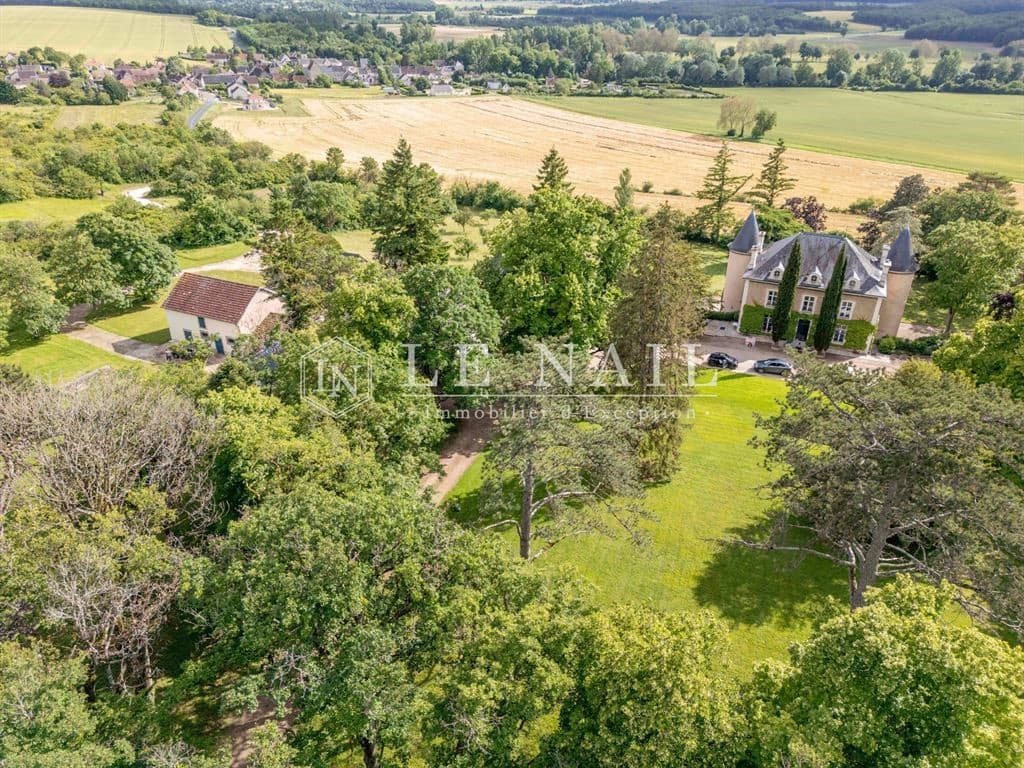 Château Overlooking Cher Valley With Swimming Pool And Reception Hall 5