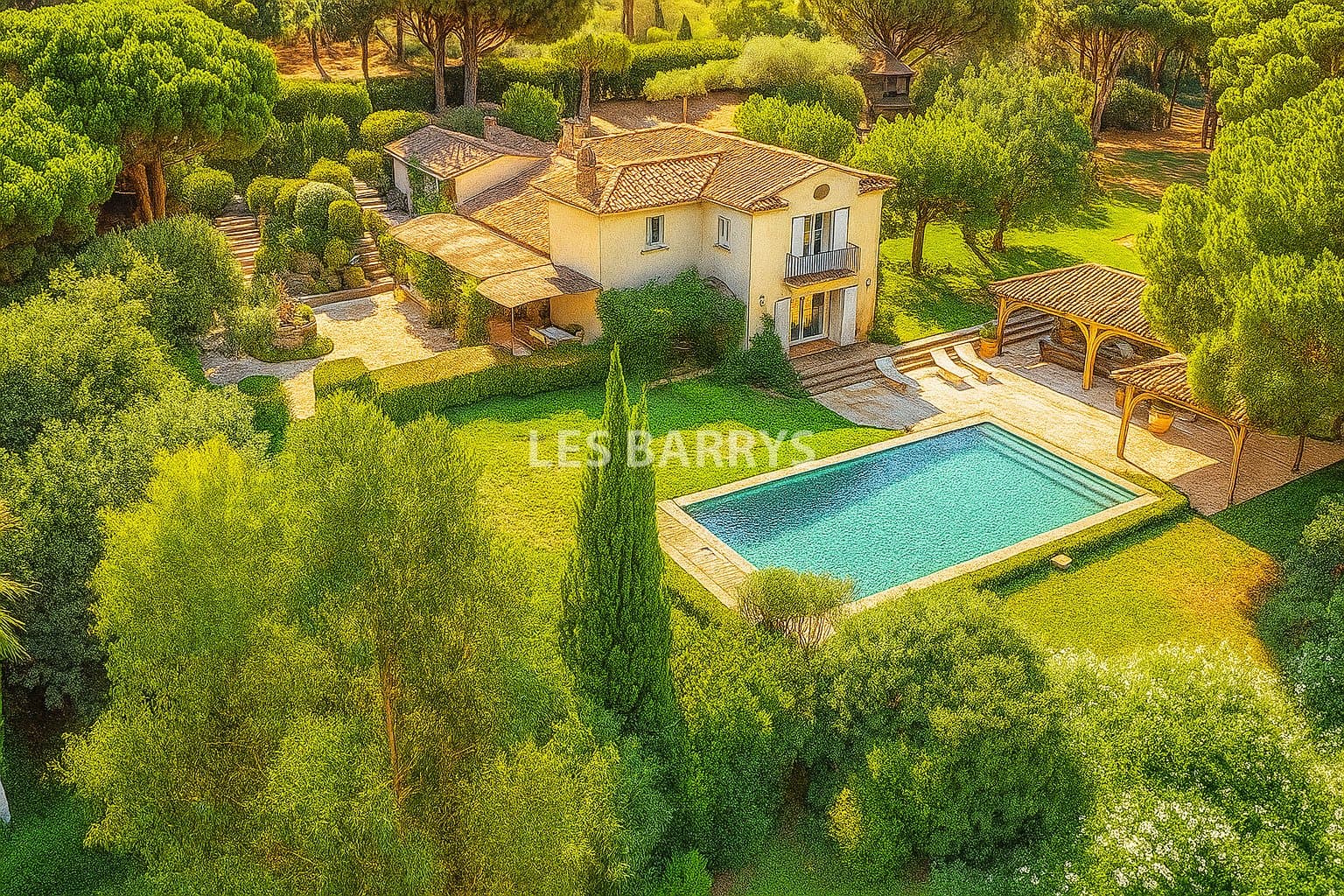 Luxurious Estate With Private Helipad And Tennis Court — in France