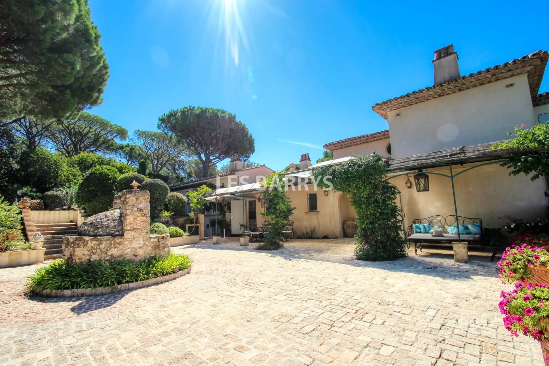 Luxurious Estate With Private Helipad And Tennis Court 4