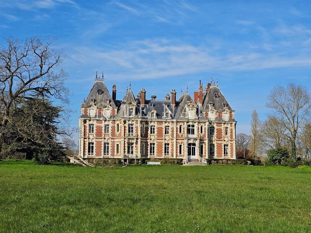 Impressive 19th Century Château With Extensive Grounds 2
