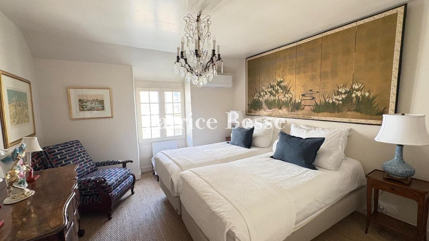 Elegant Village House With Walled Garden Near Château De Courances 4