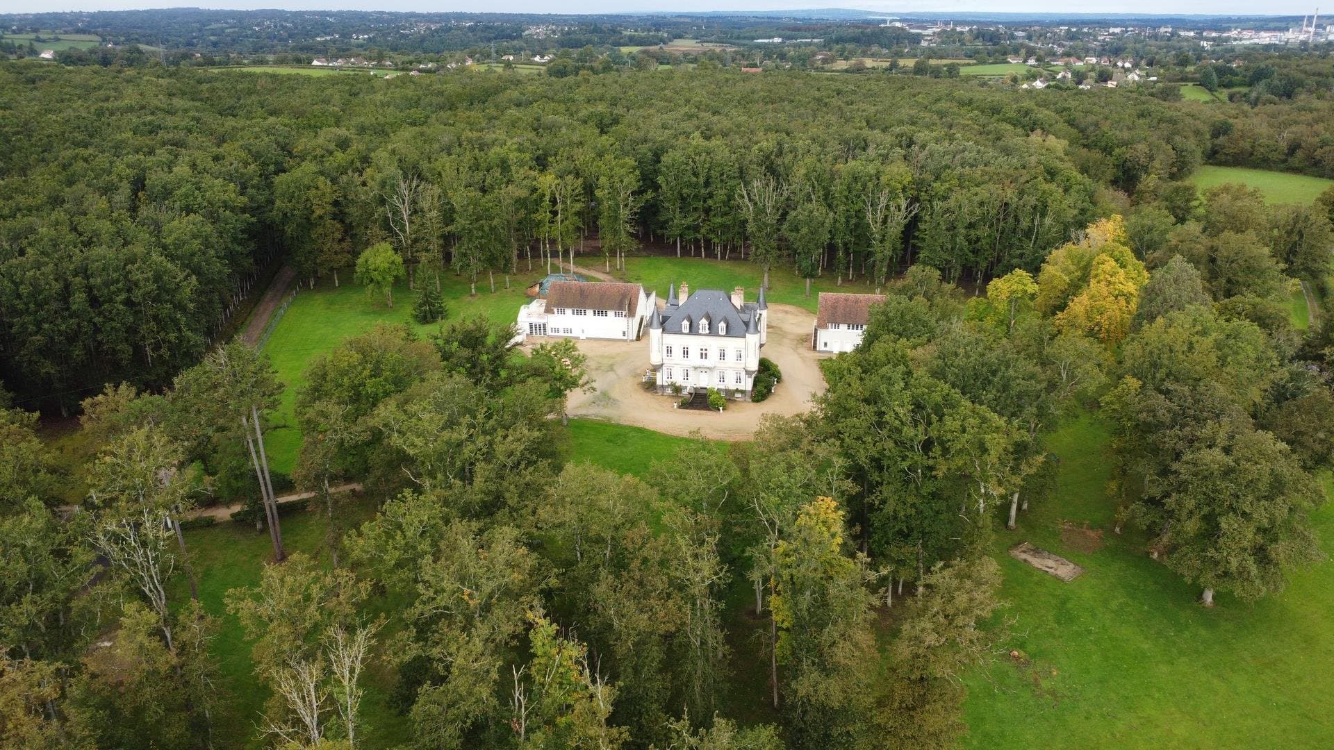 Stunning Neo Renaissance Château With Outbuildings And 30 Hectares 5