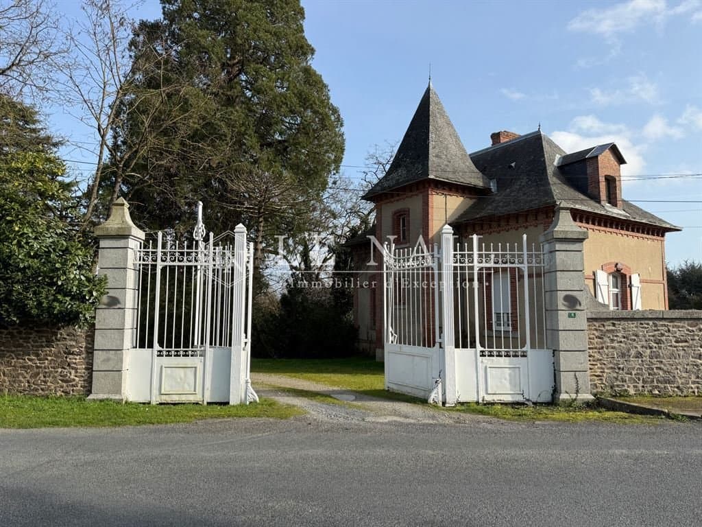 Stunning 19th Century Château With Expansive Grounds 3