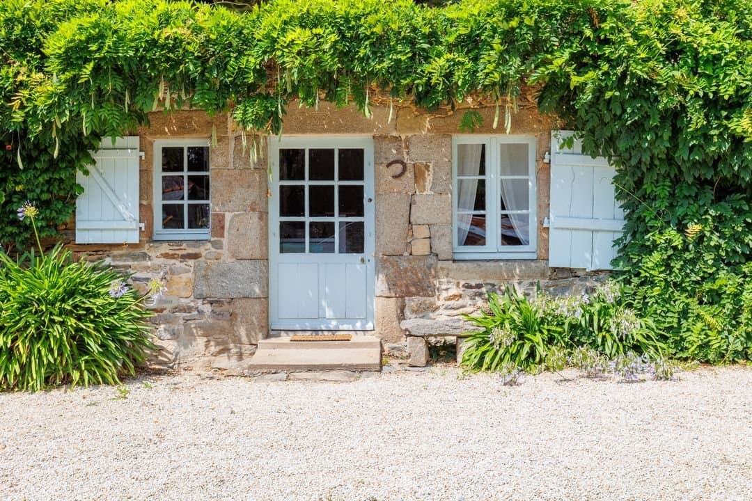 Elegant 17th Century Manor With 10 Suites And Enclosed Park 3
