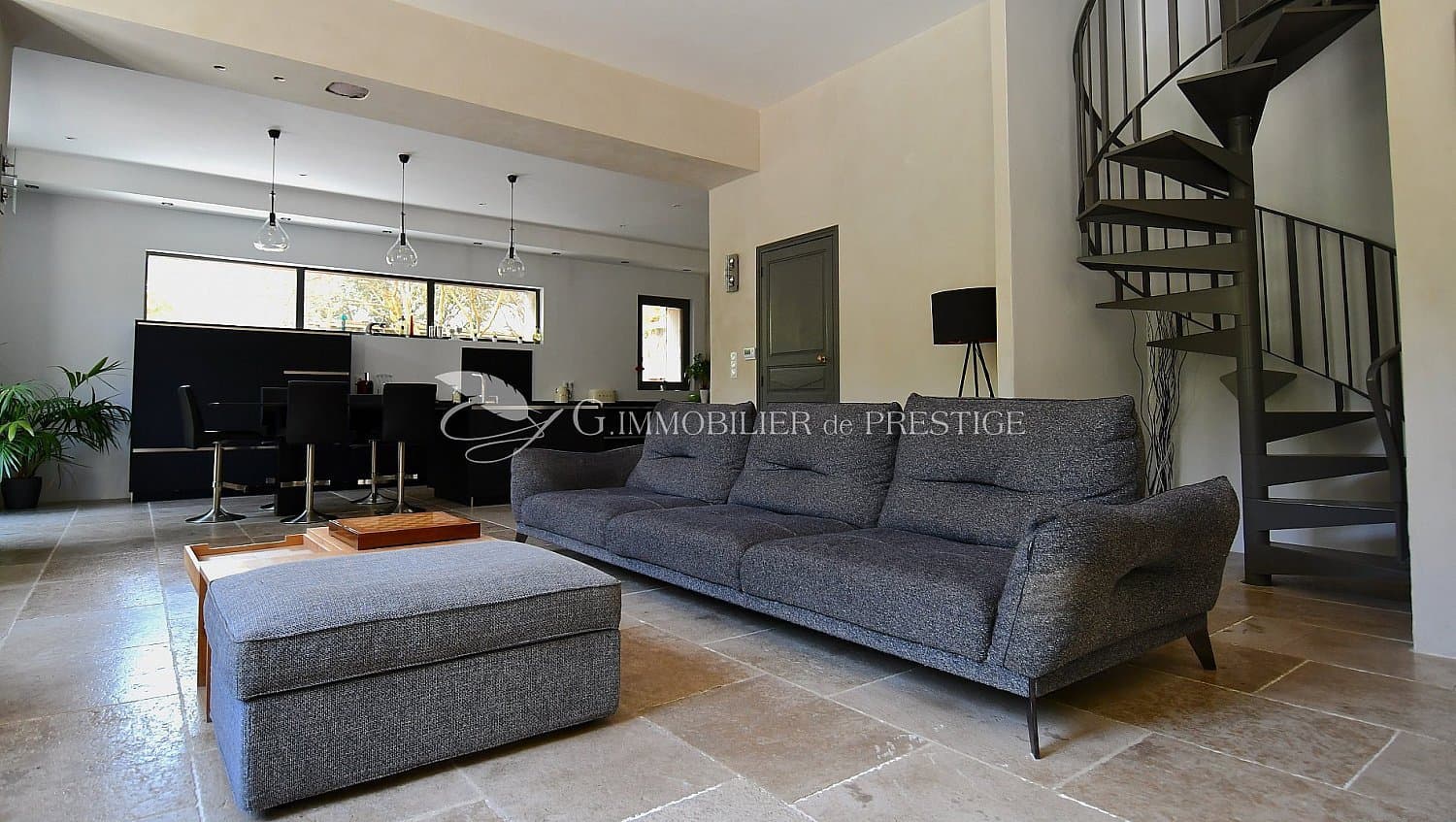 Elegant 19th Century Mansion With Heated Pool in Carpentras 3