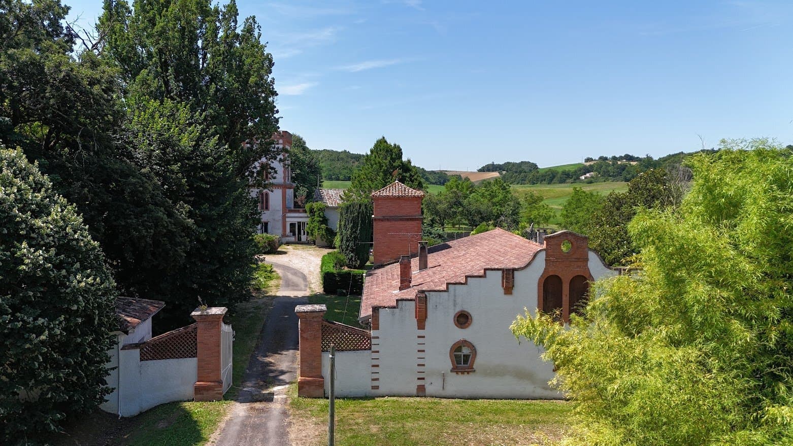 Exceptional Château With Orangery And Event Hosting Potential 4