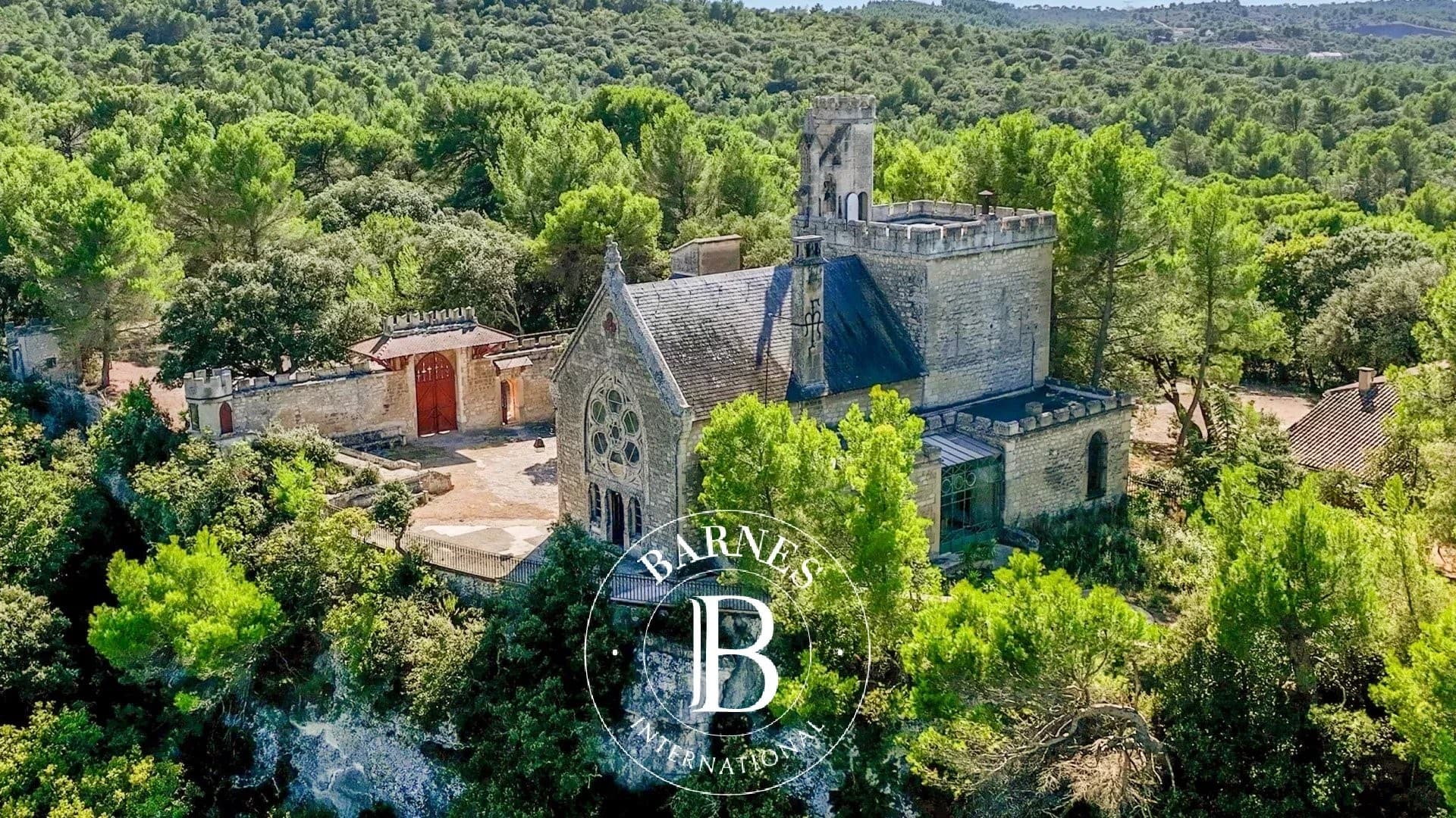 Historic Castle With Panoramic Views In A 70 Hectare Estate 2