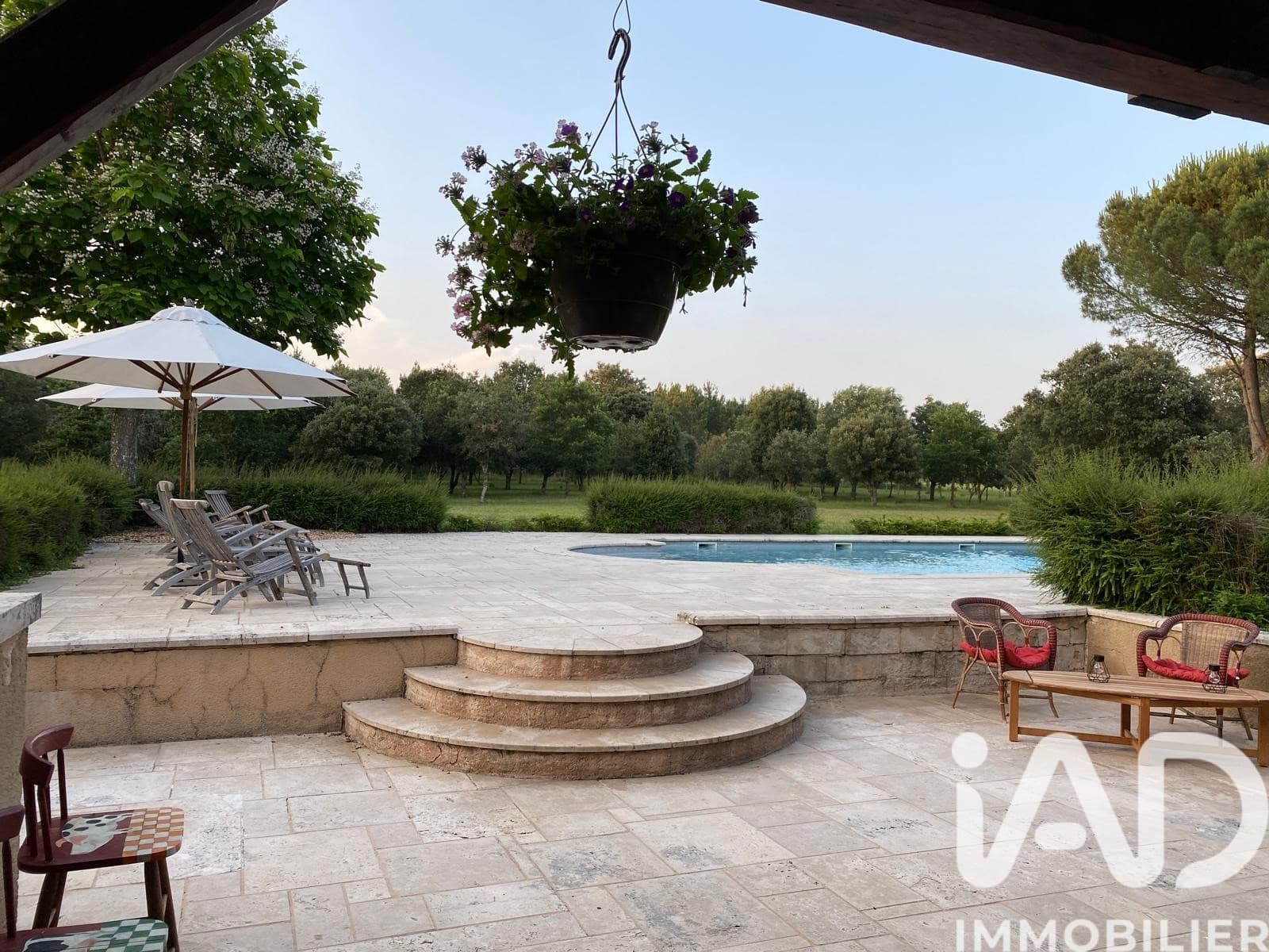 Elegant Castle with Swimming Pool and 10 Bedrooms 3