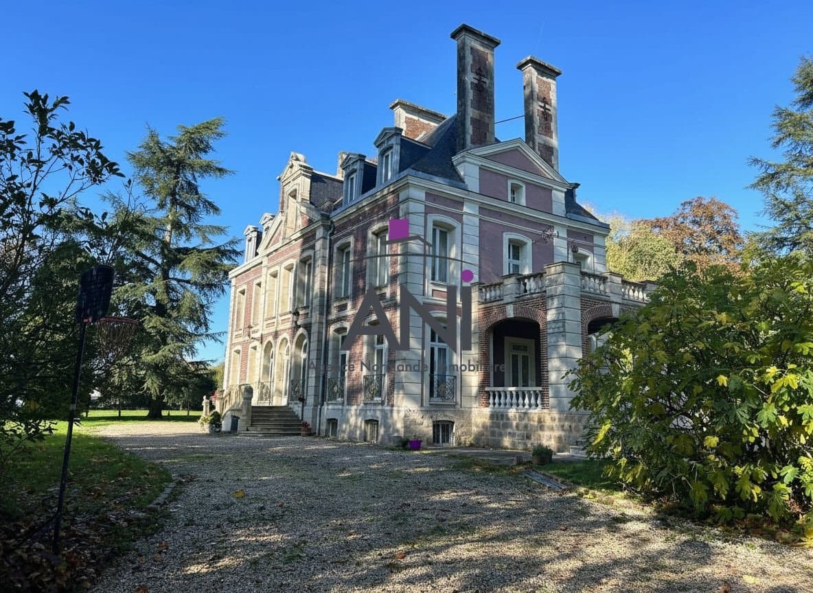 Exceptional 18th Century Château With Chapel And 5.83 Hectare Estate — Château for sale in Seine-Maritime, France