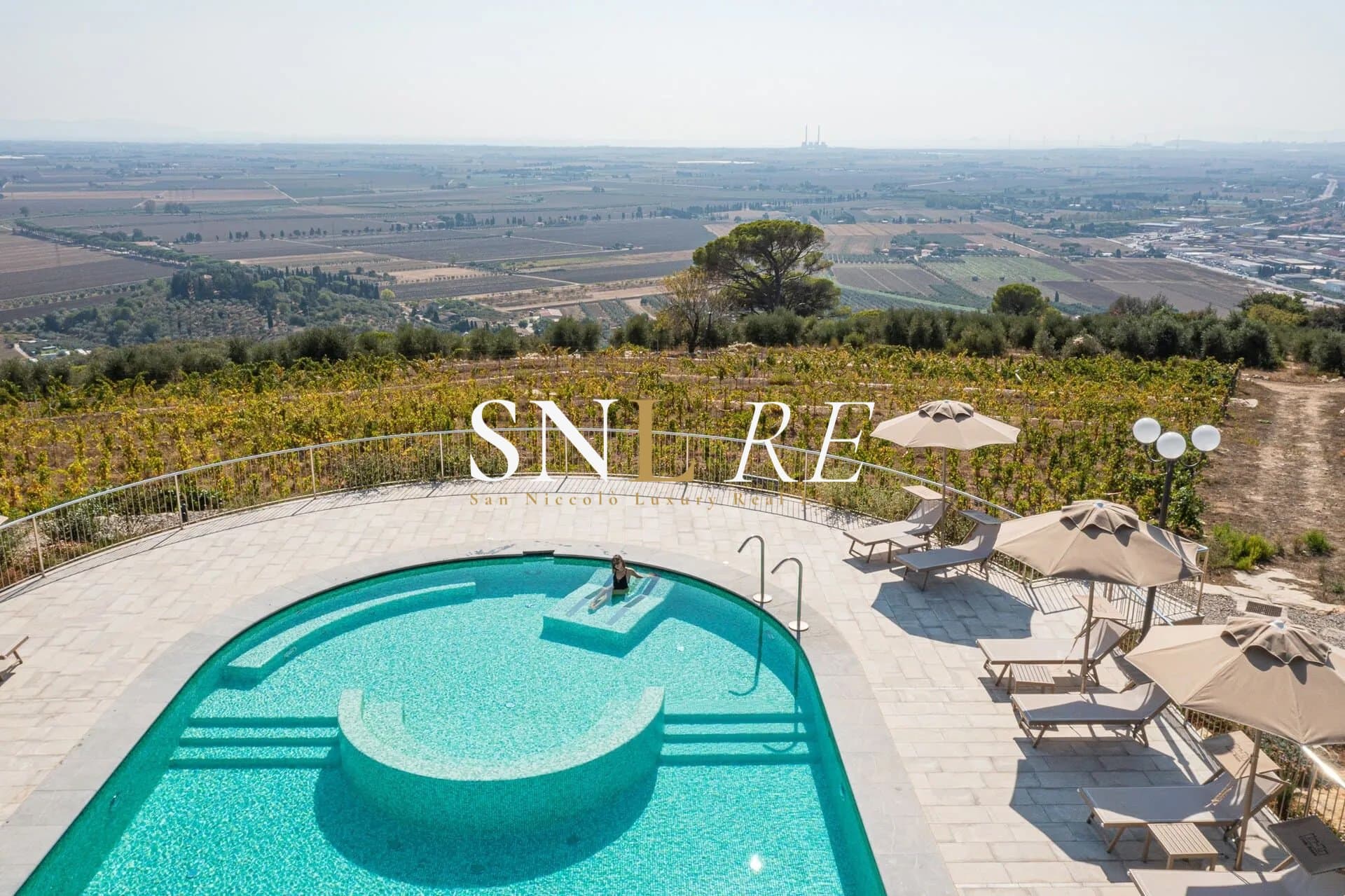 Majestic 19th Century Castle With Spa, Vineyards, And Panoramic Swimming Pool 4
