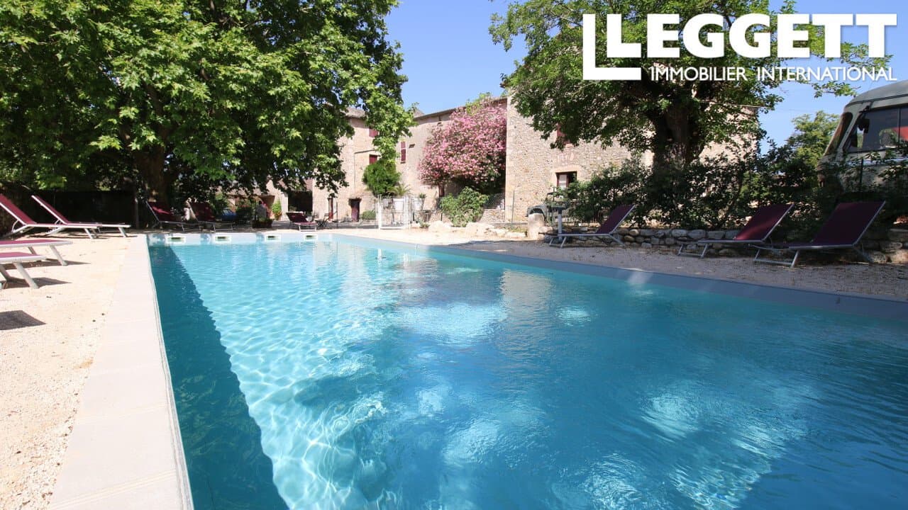 Exceptional Estate With Restaurant, Gîtes, And Swimming Pool 2