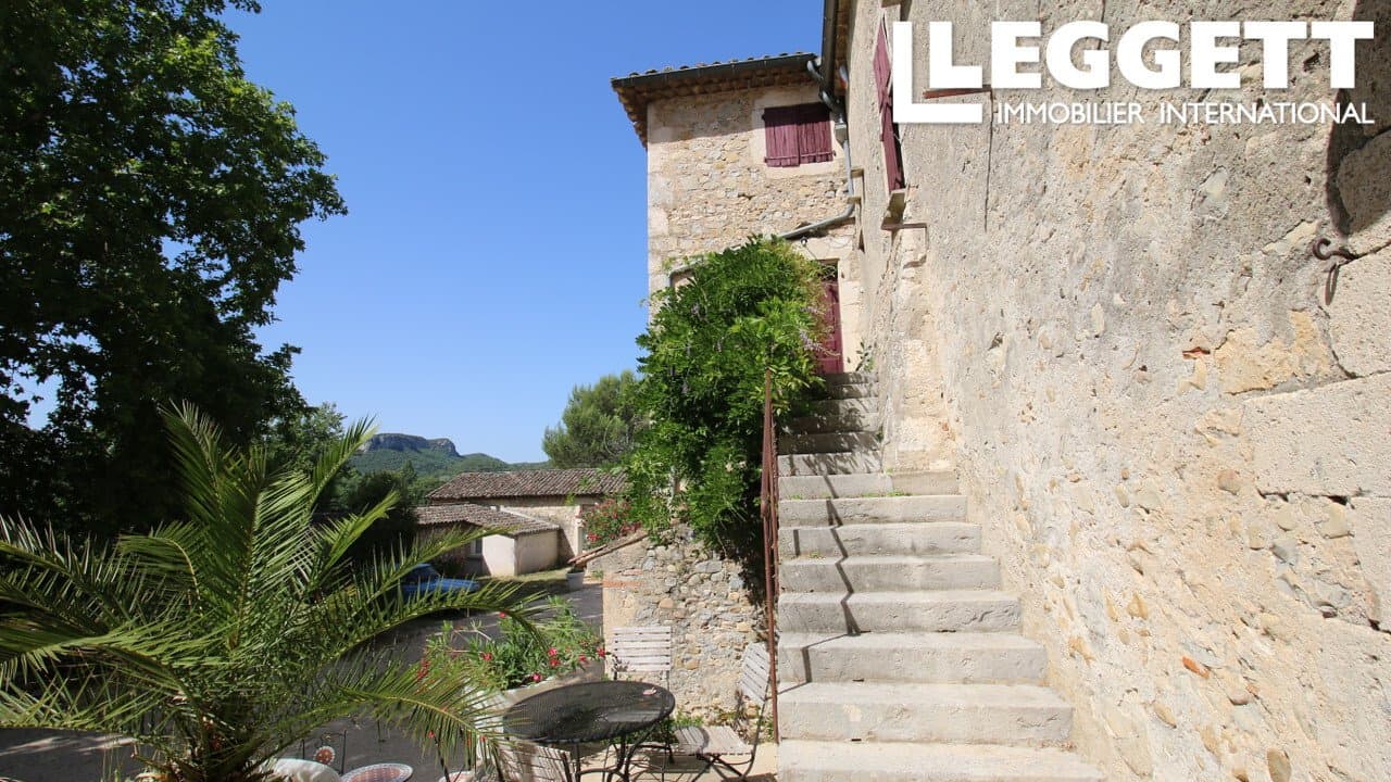 Exceptional Estate With Restaurant, Gîtes, And Swimming Pool 4