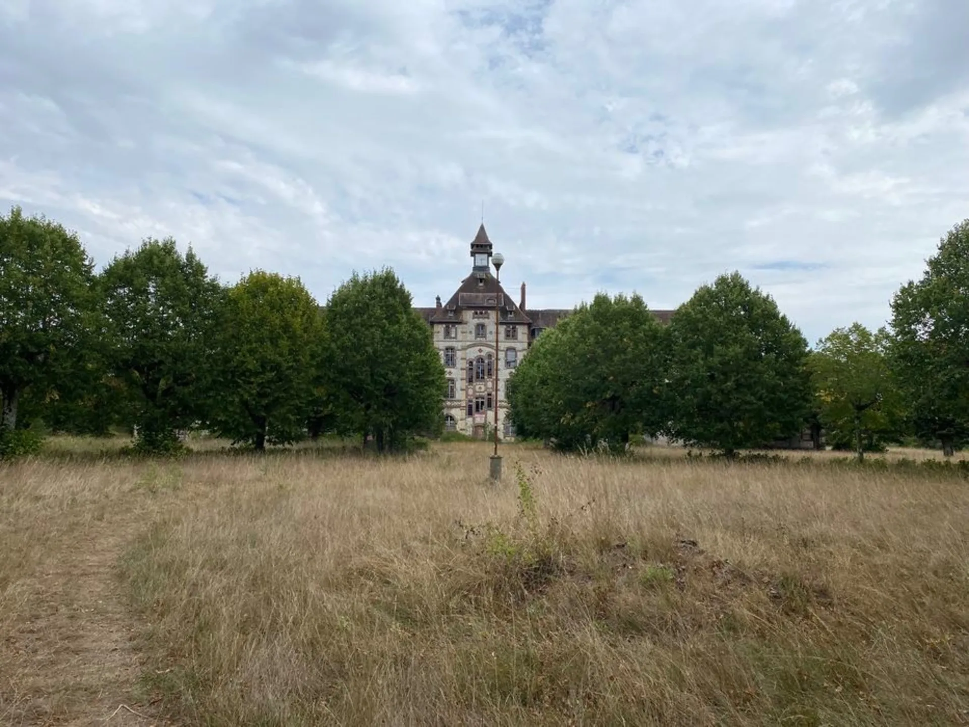Exceptional Listed Monument With 4000 Sqm To Restore In Touraine 4