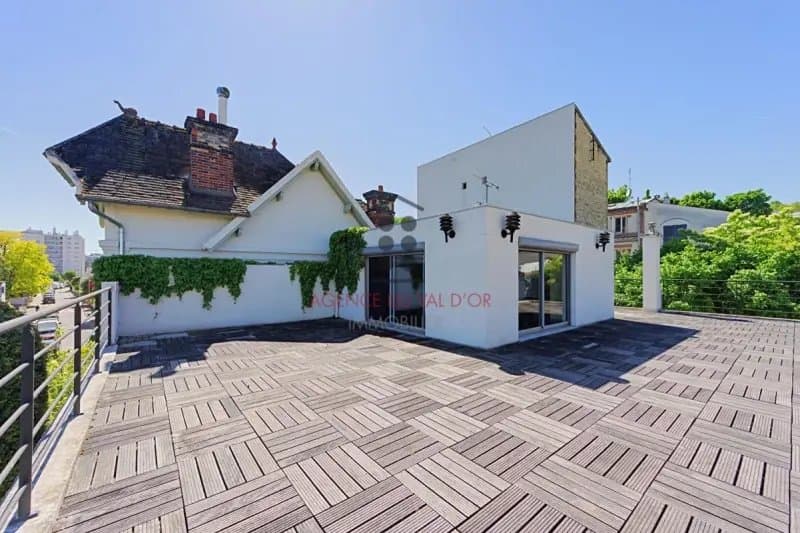 Contemporary House With Terrace And Parking In Suresnes 2