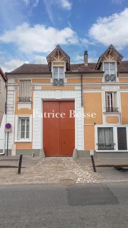 Converted Former Farmstead Near Écouen Château 2