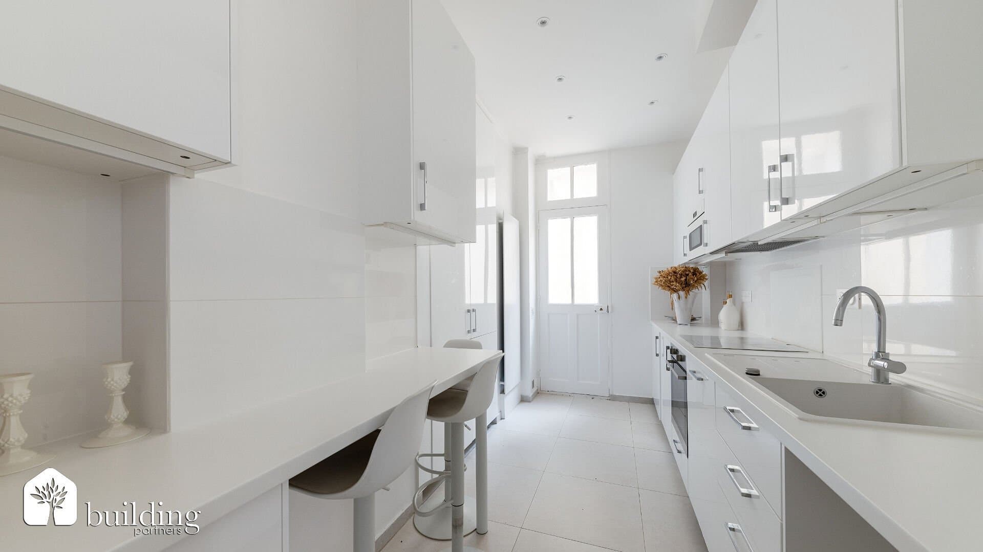 Charming 2-Bedroom Apartment Near Château 2