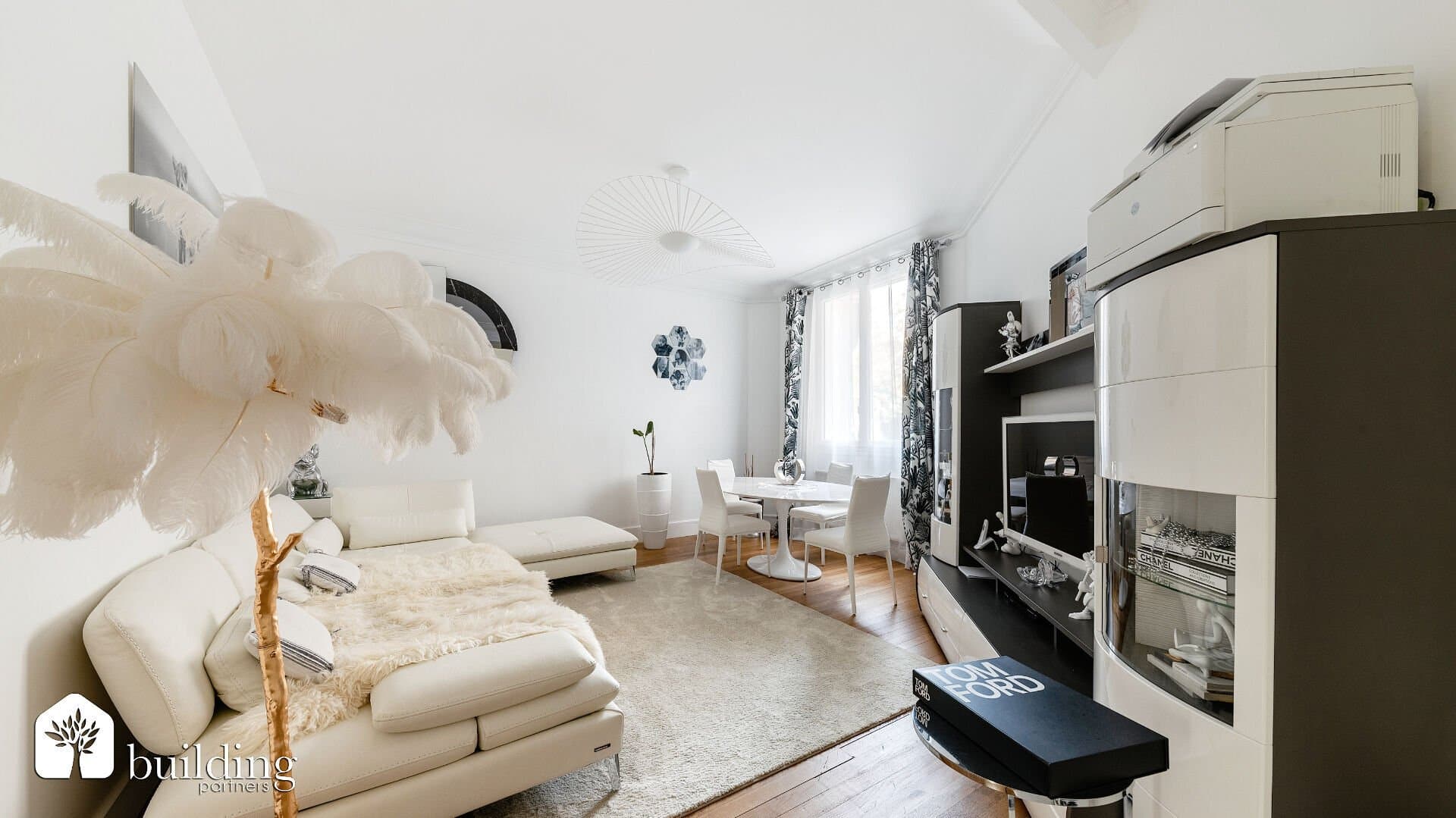 Charming 2-Bedroom Apartment Near Château 5