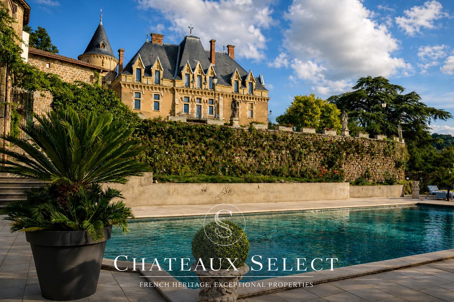 Spacious Castle With Swimming Pool 4