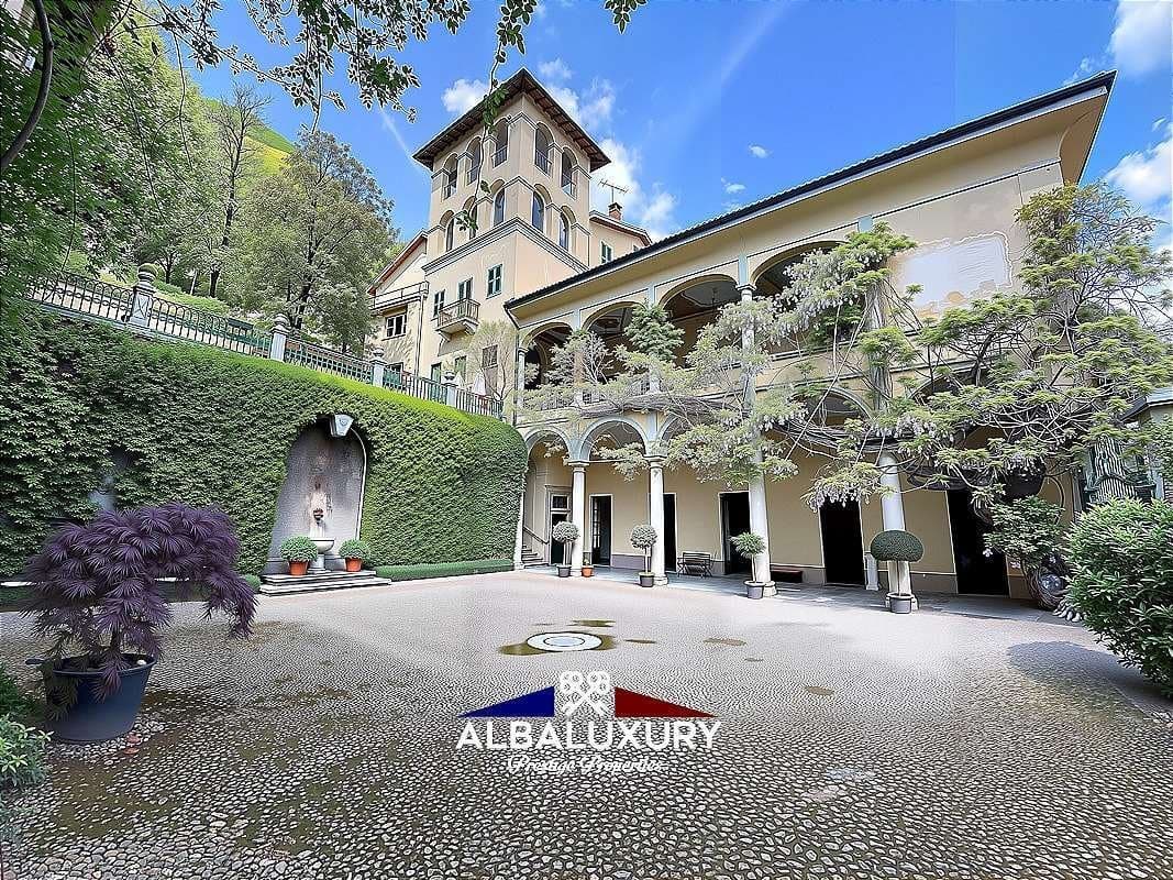 Historical Villa of the Visconti-Sforza Family in a Medieval Village 3